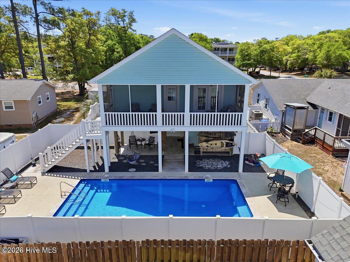 804 E Oak Island Drive