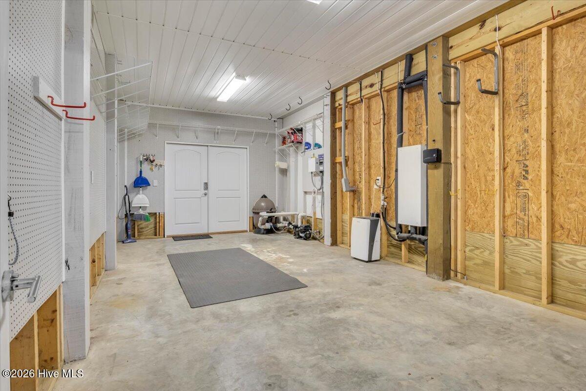 804 E Oak Island Drive