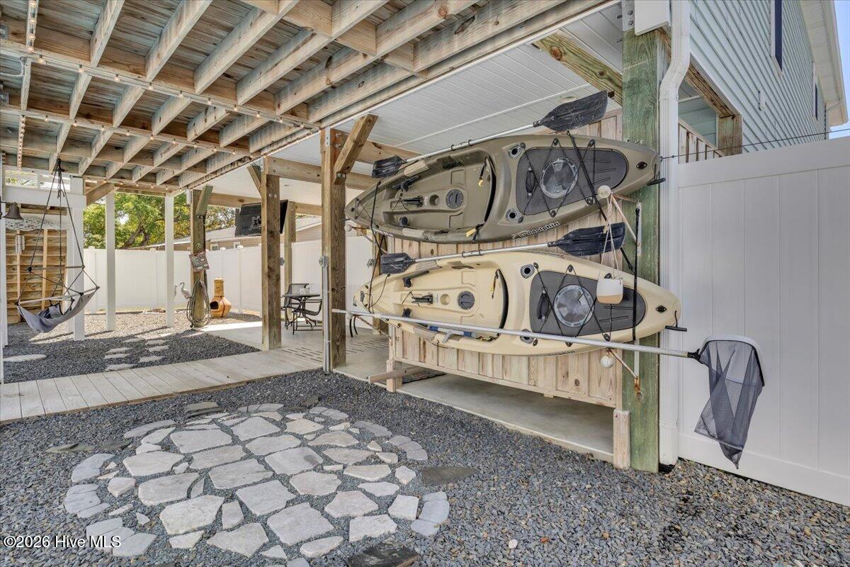 804 E Oak Island Drive