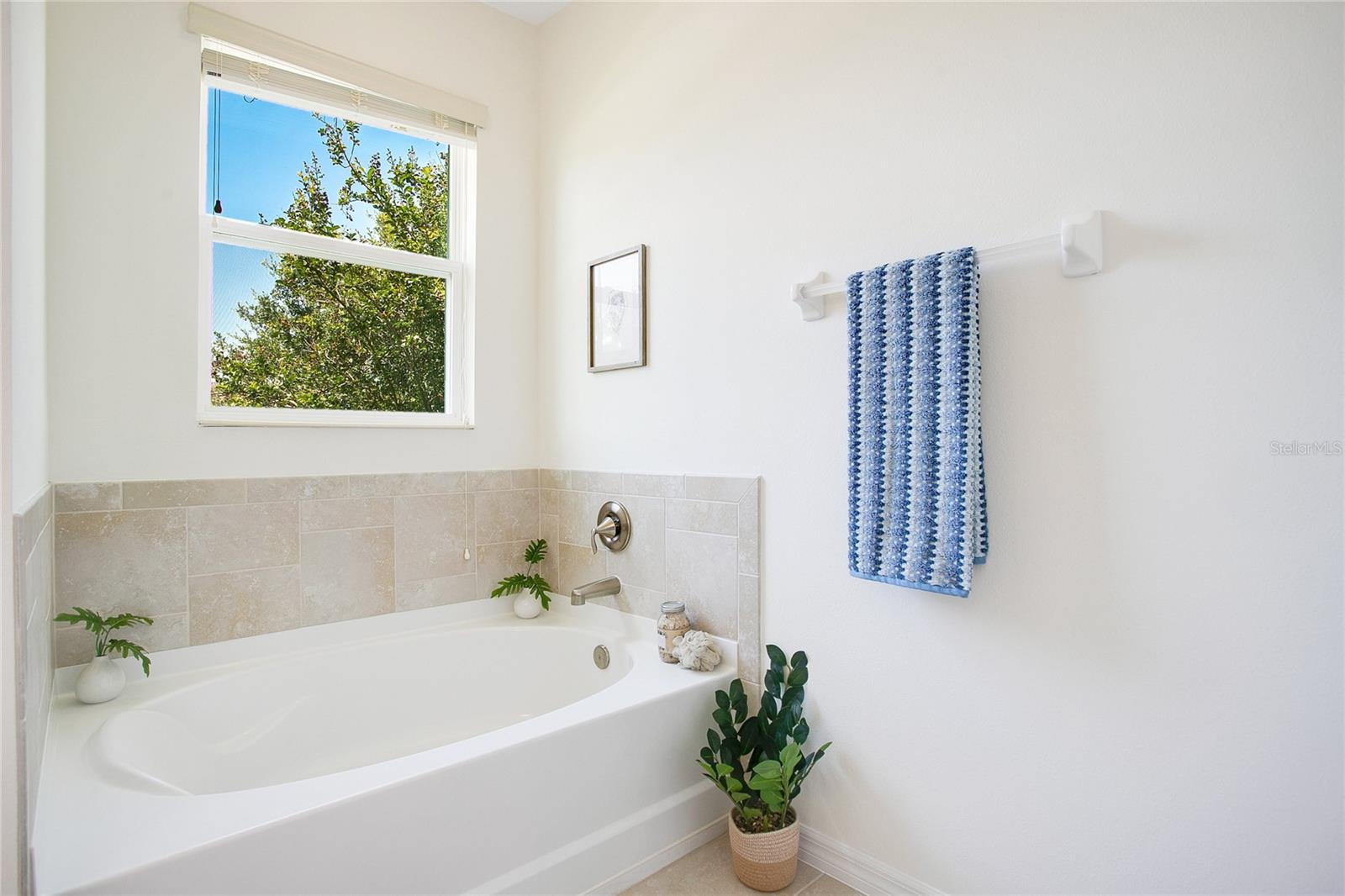 6303 SUNSAIL PL