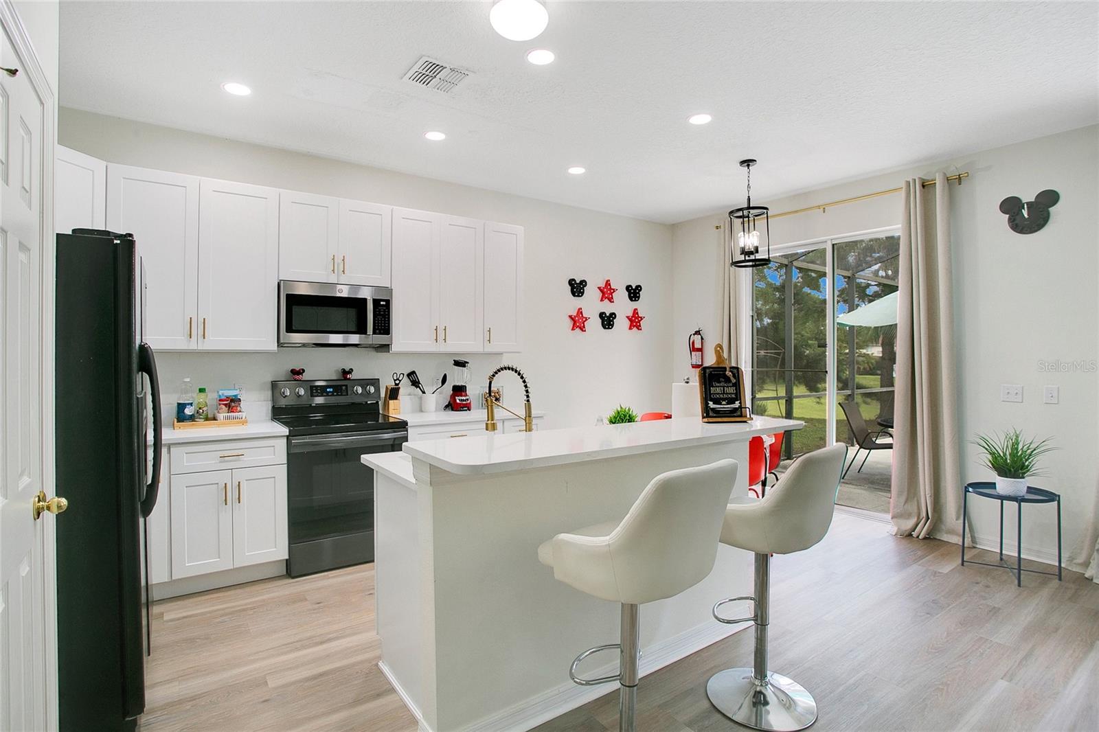 1439 PINE RIDGE DR