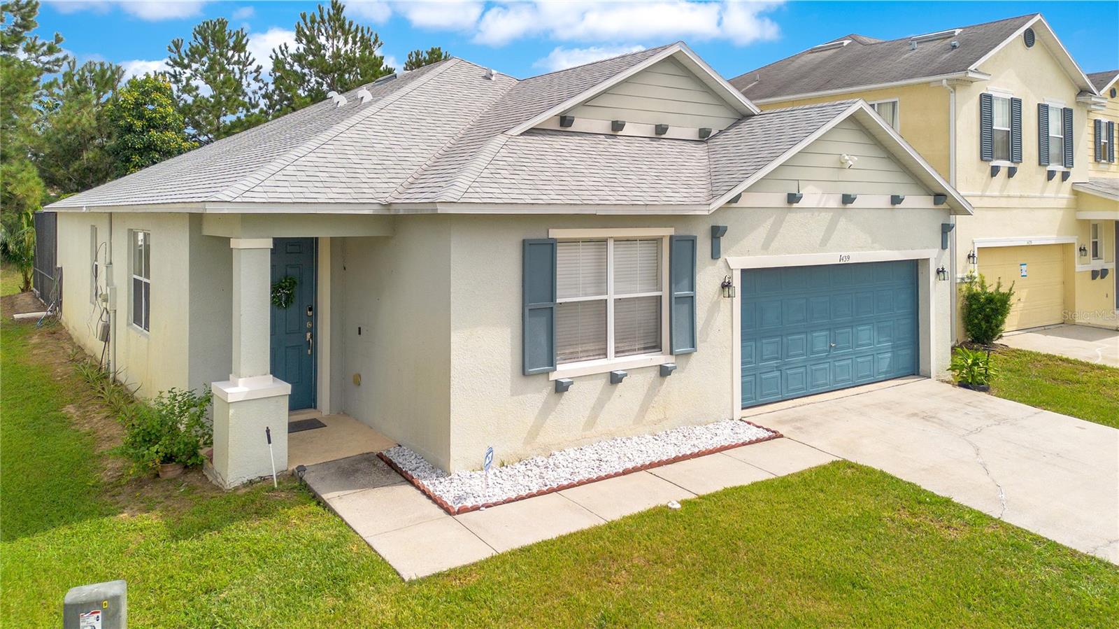 1439 PINE RIDGE DR