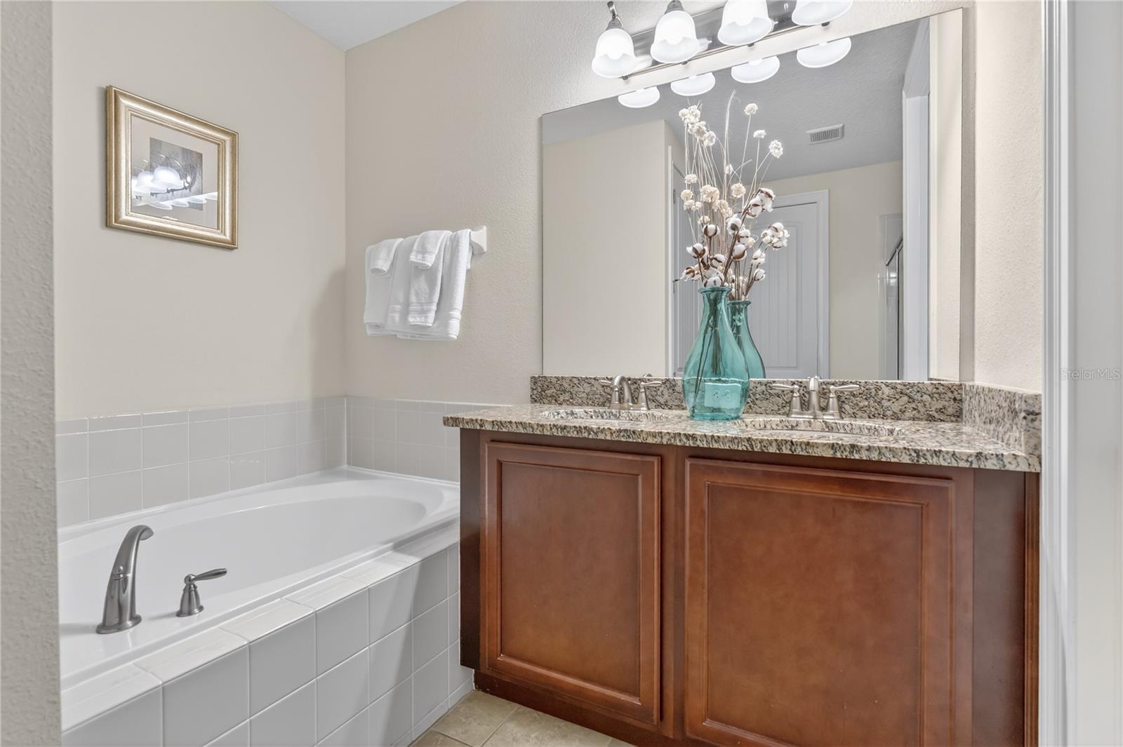 7639 WILMINGTON LOOP