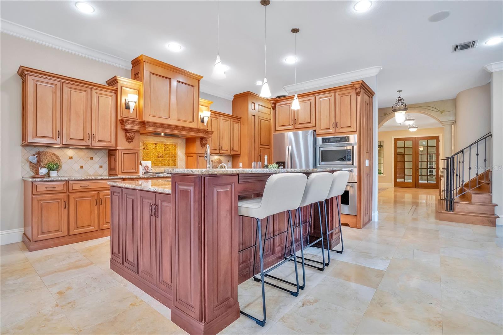 280 LAKE BRITTANY CT