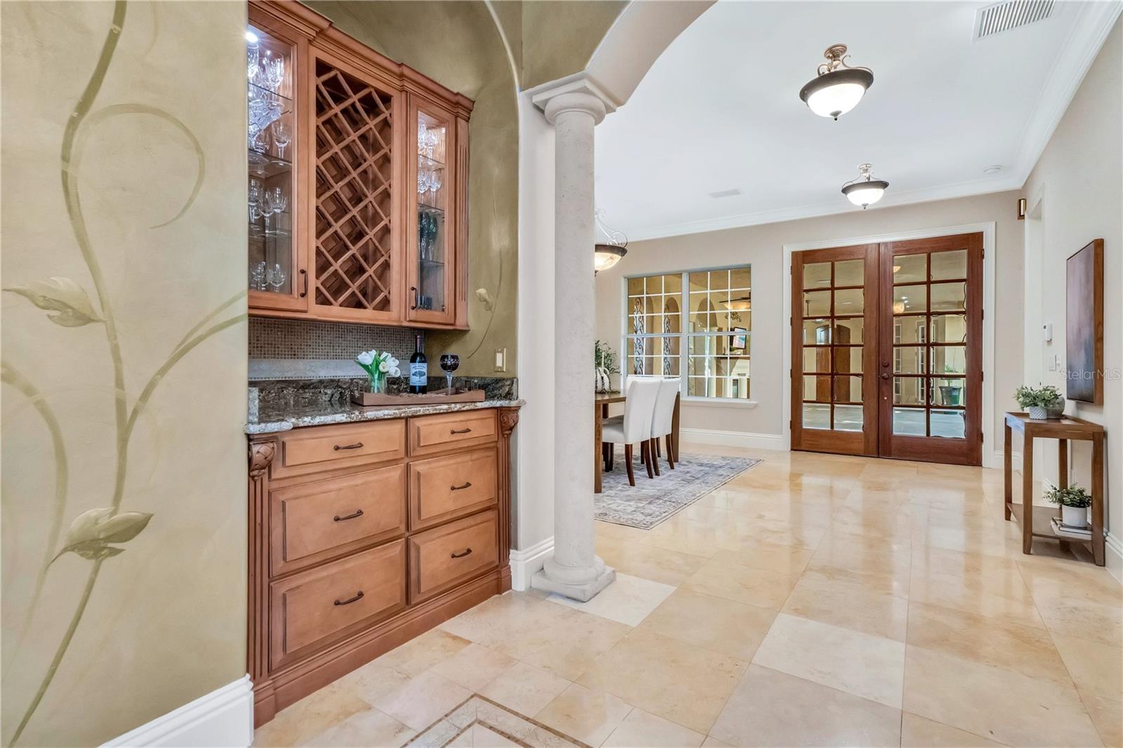 280 LAKE BRITTANY CT