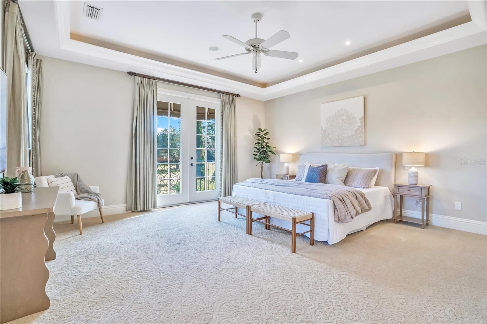 280 LAKE BRITTANY CT