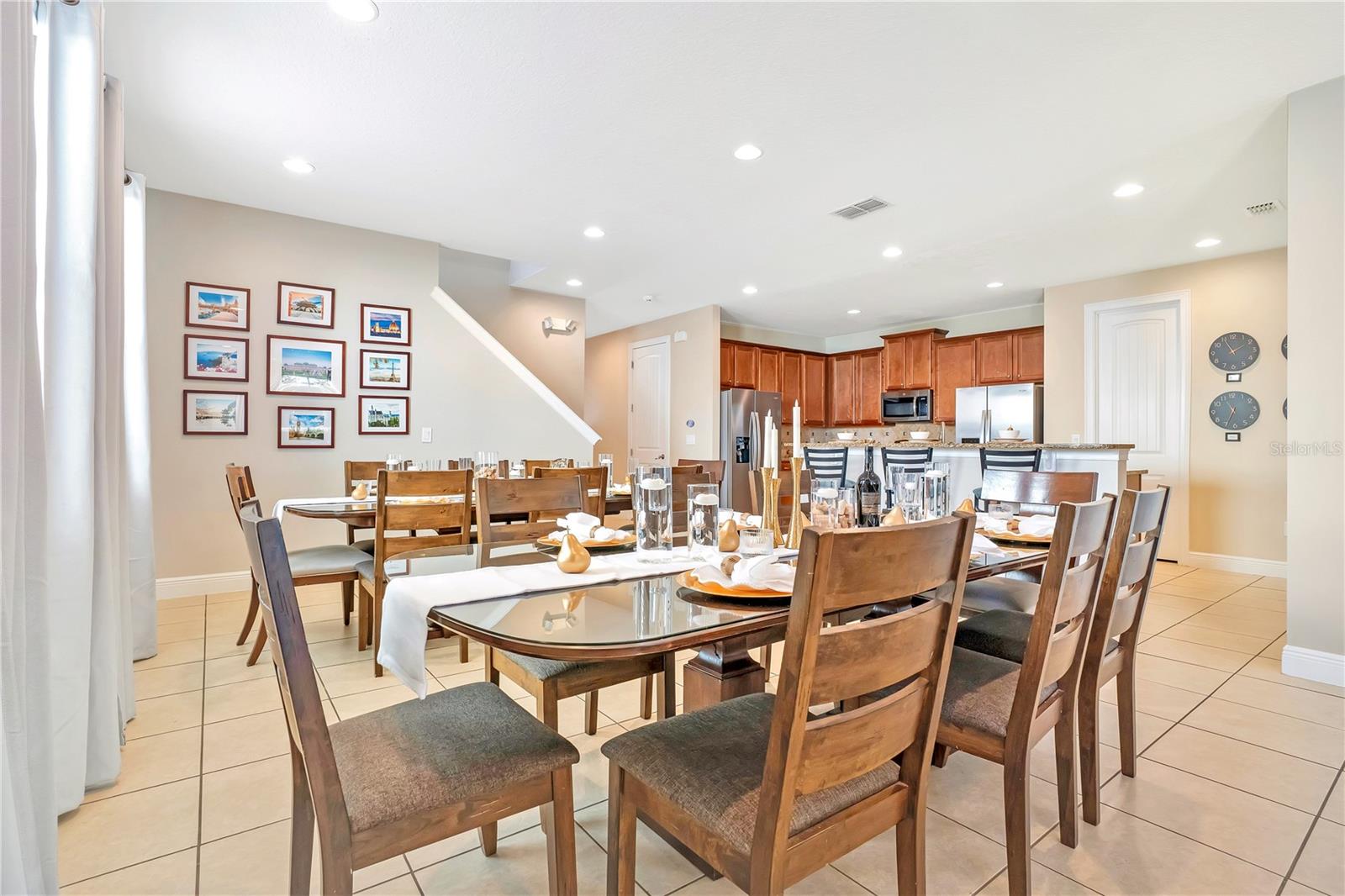 631 LASSO DR