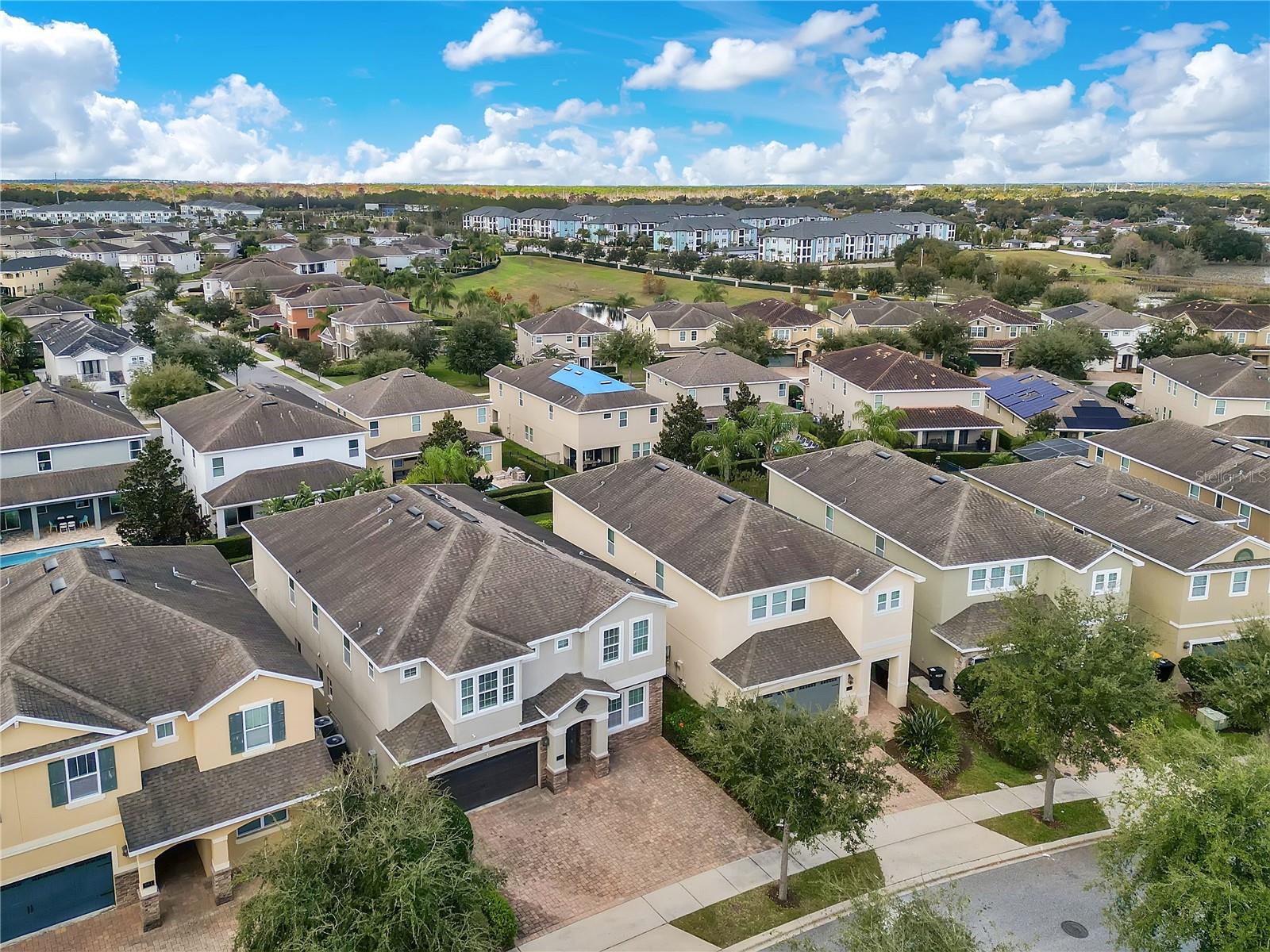 631 LASSO DR