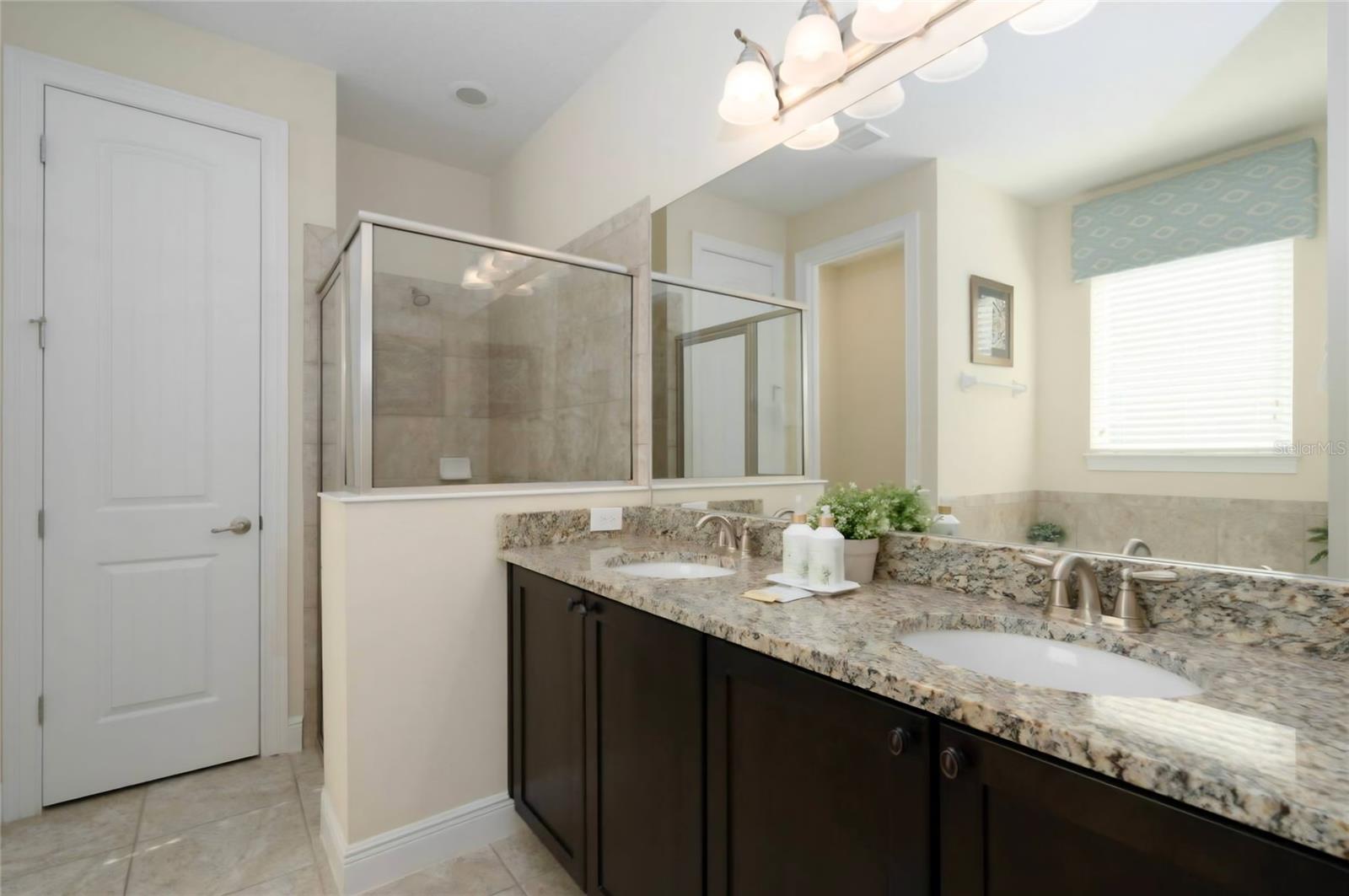 7657 WILMINGTON LOOP