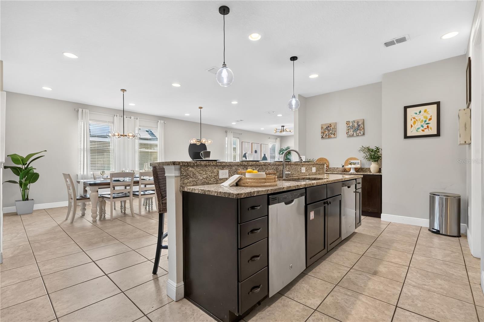 7657 WILMINGTON LOOP