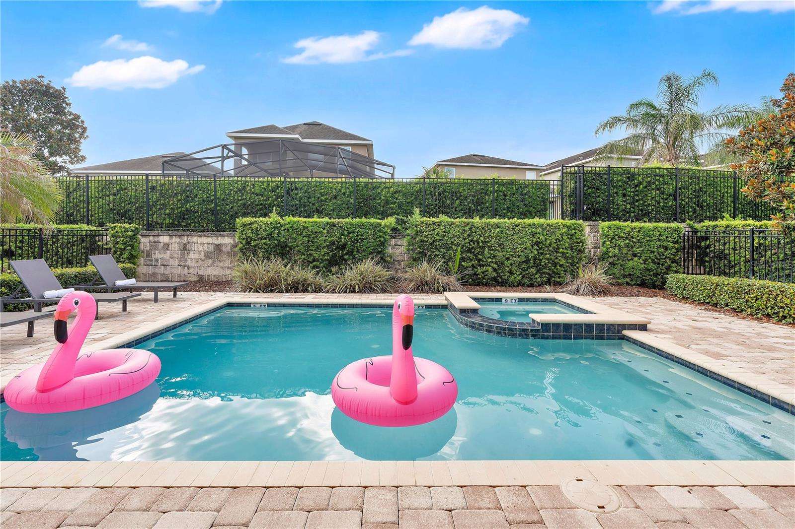 7657 WILMINGTON LOOP
