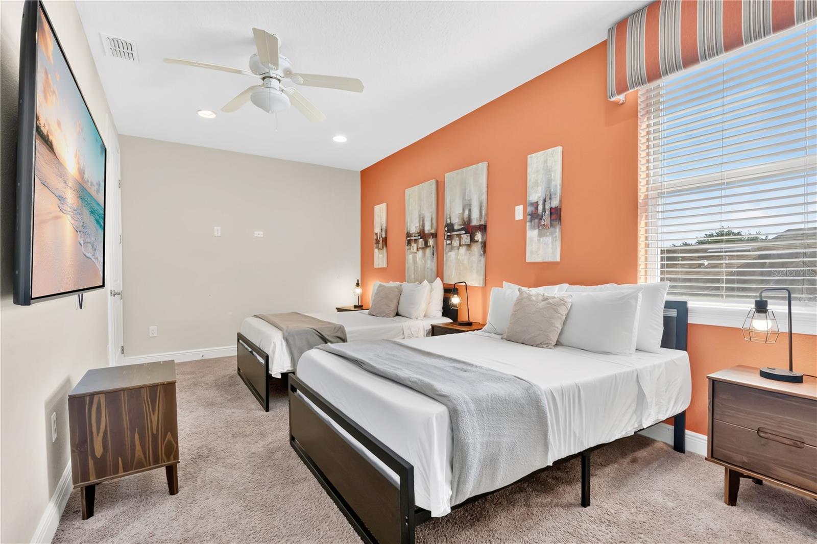 7657 WILMINGTON LOOP