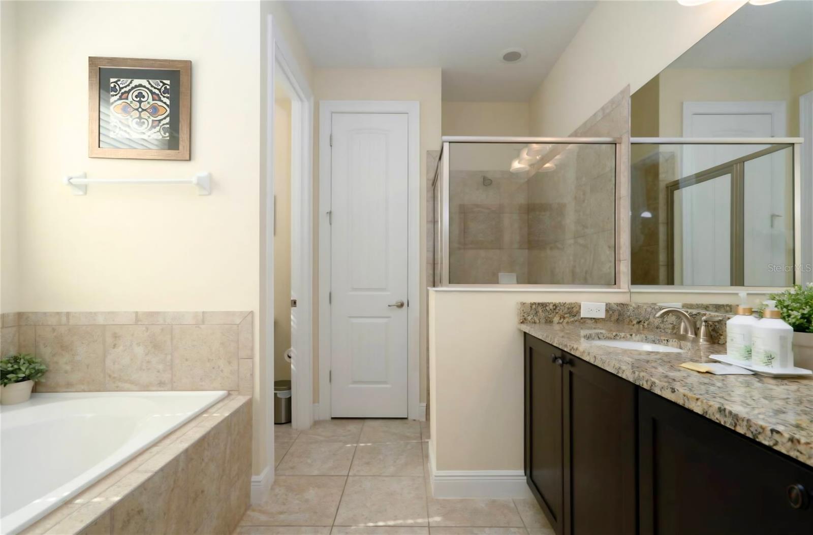 7657 WILMINGTON LOOP