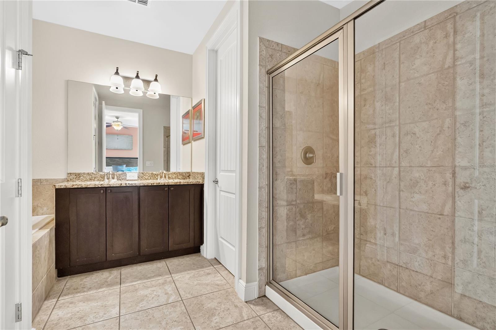 7657 WILMINGTON LOOP