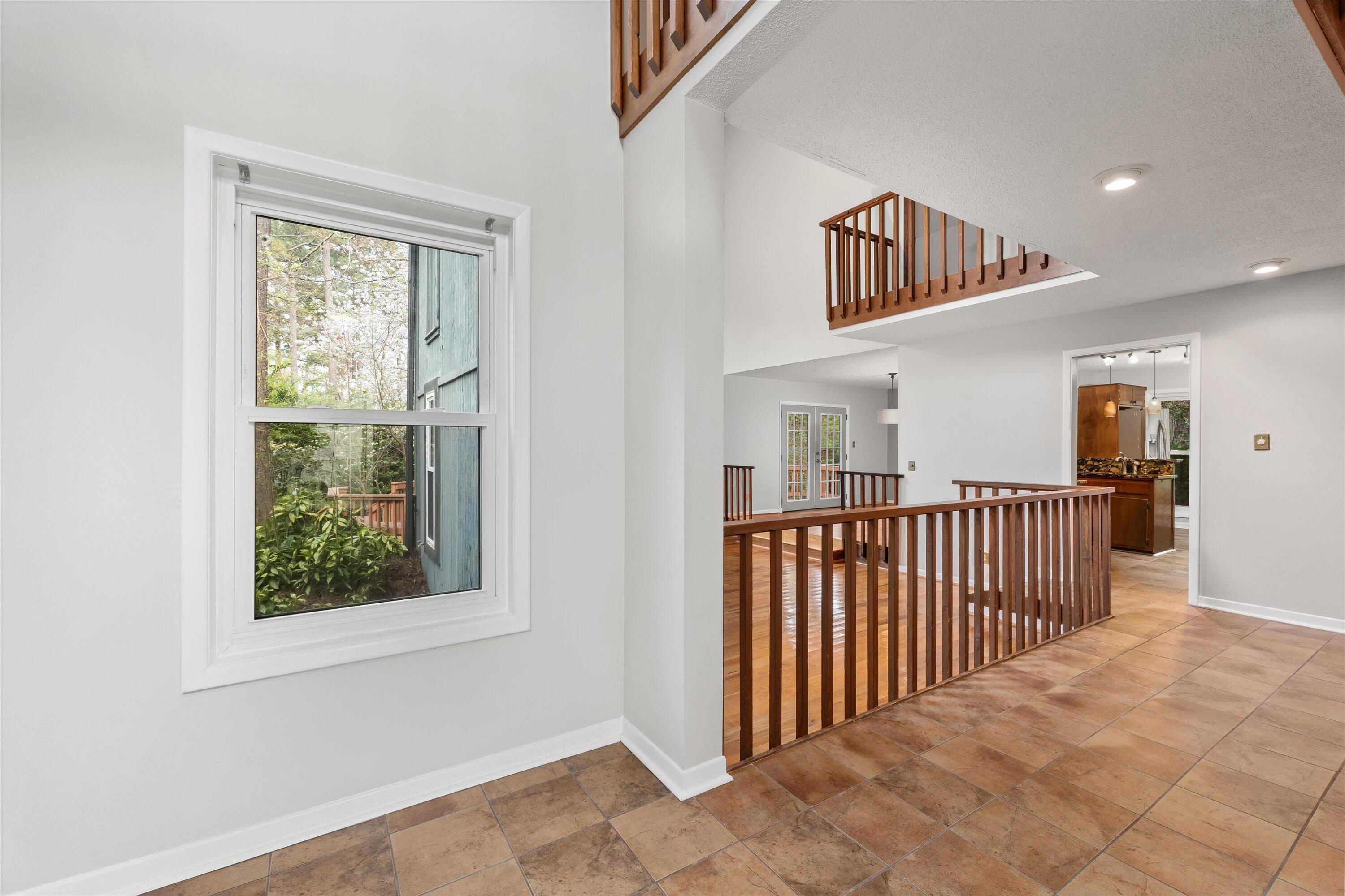 405 WAVERLY DRIVE