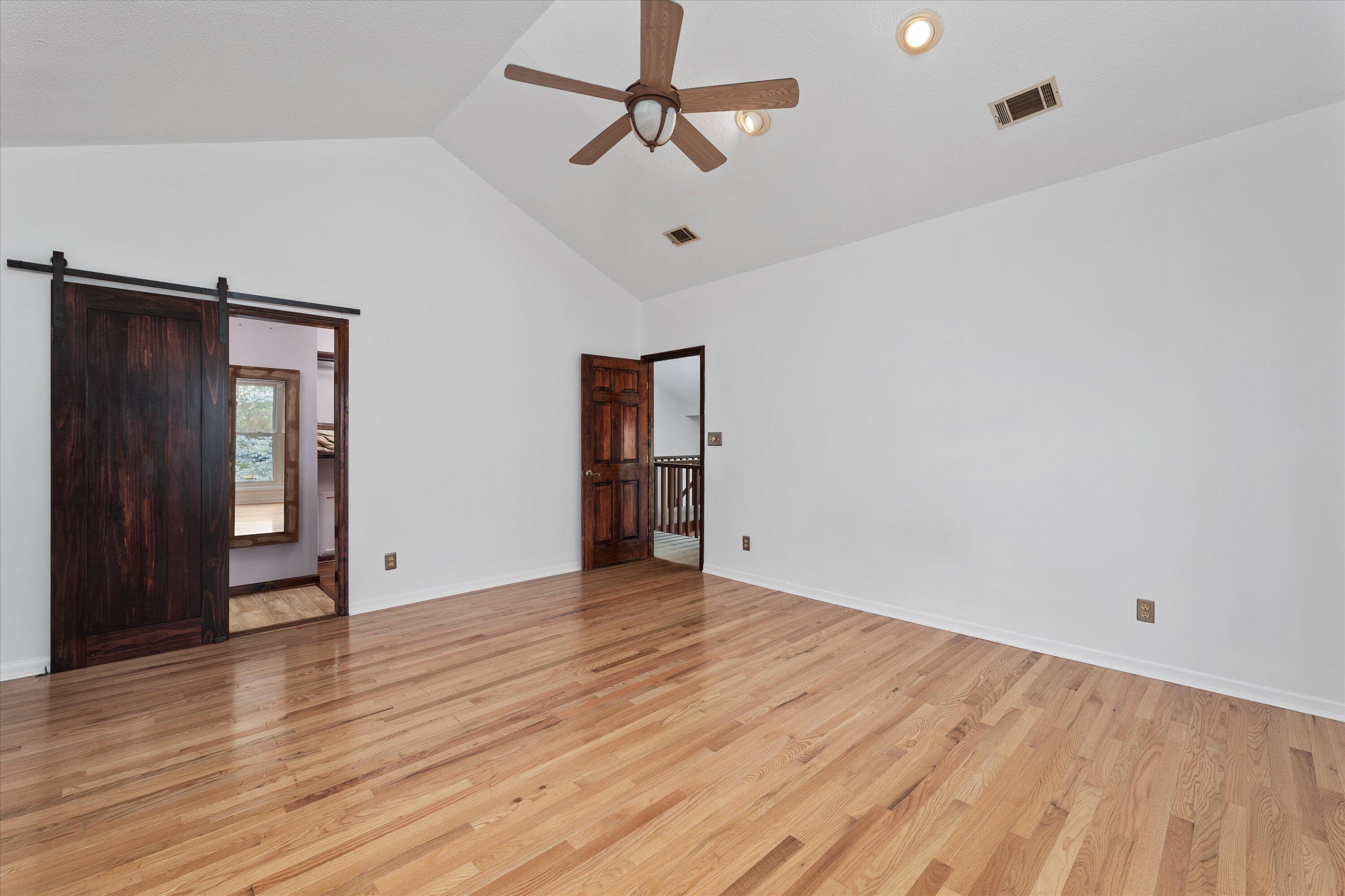405 WAVERLY DRIVE