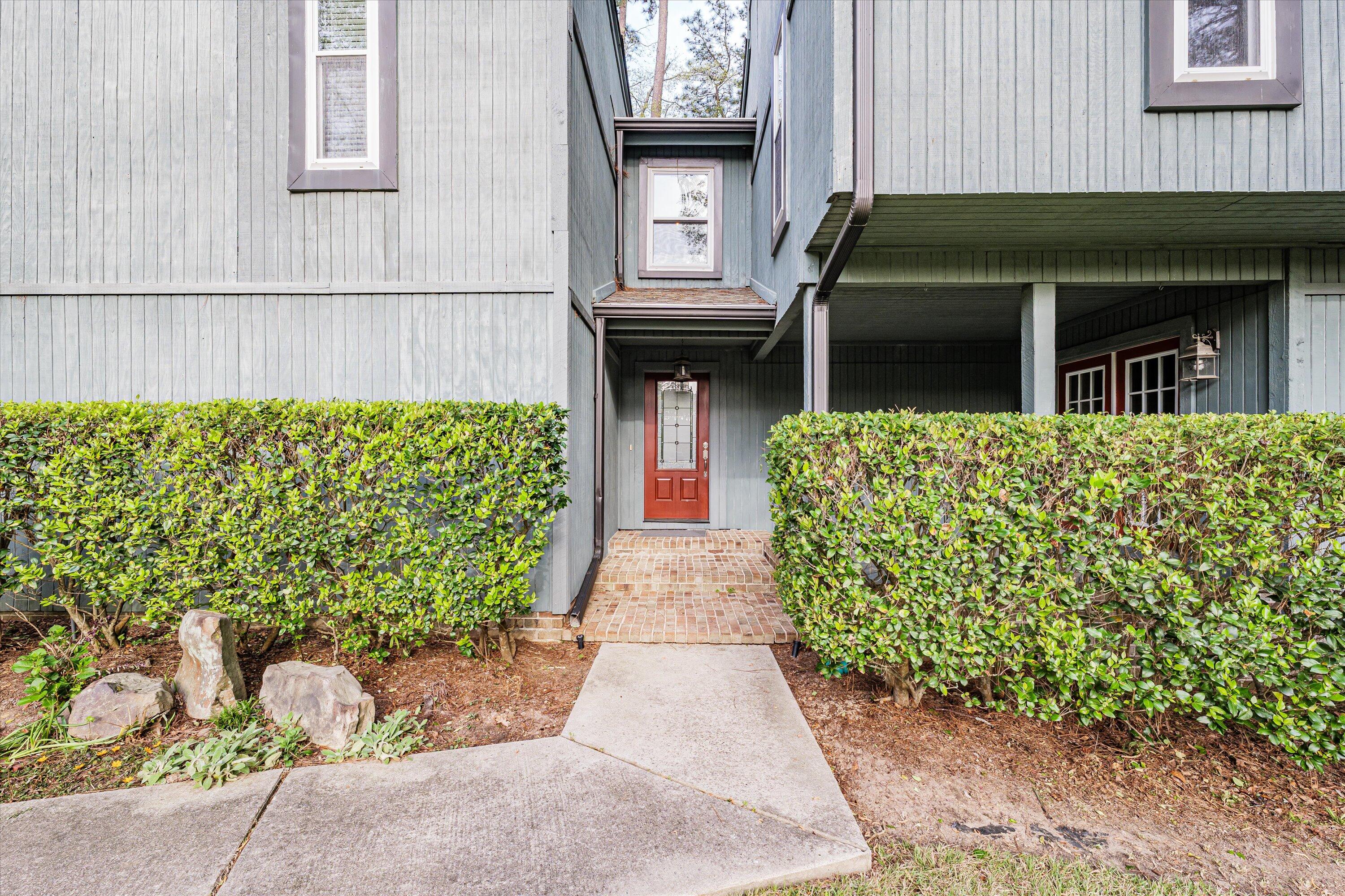 405 WAVERLY DRIVE