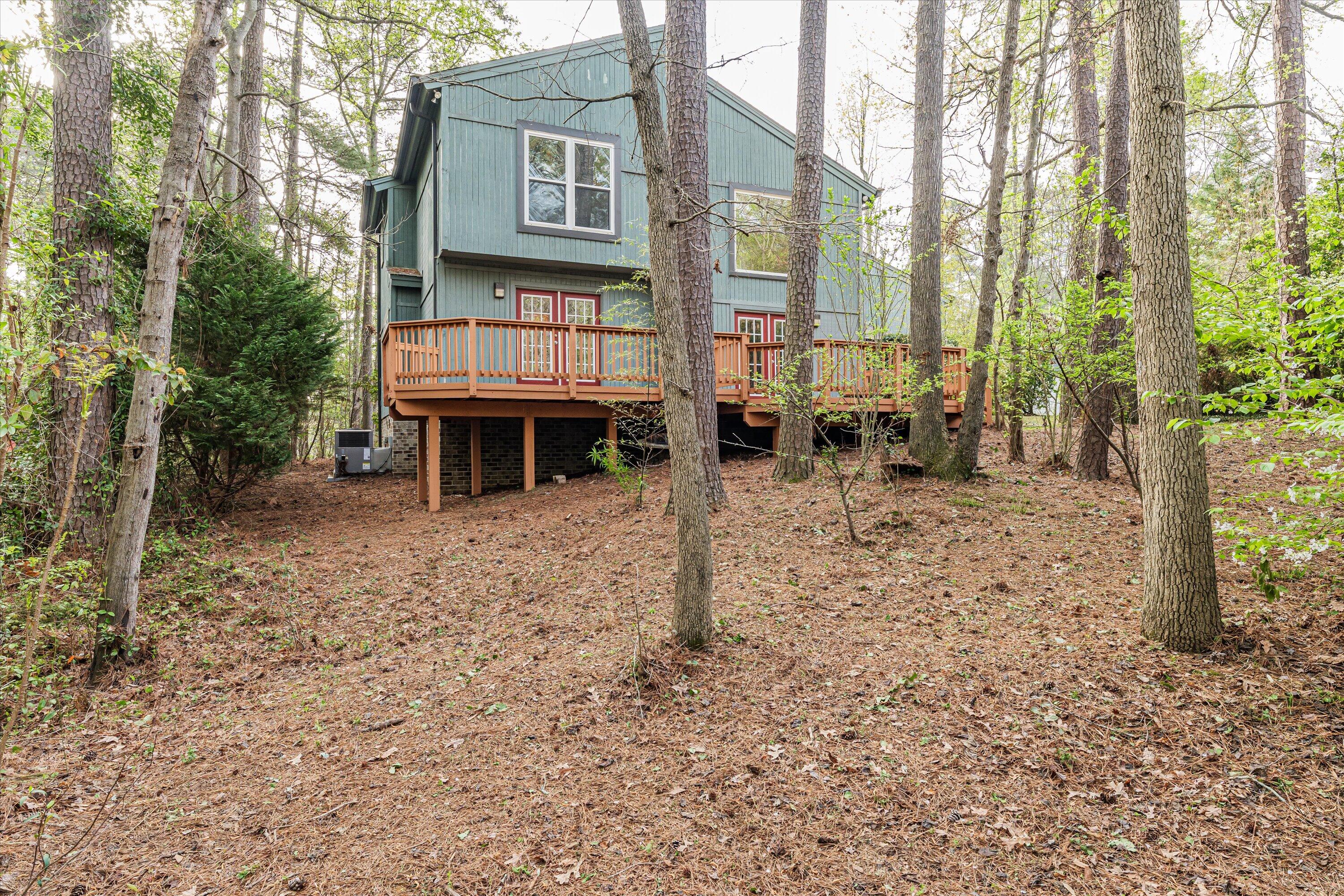 405 WAVERLY DRIVE