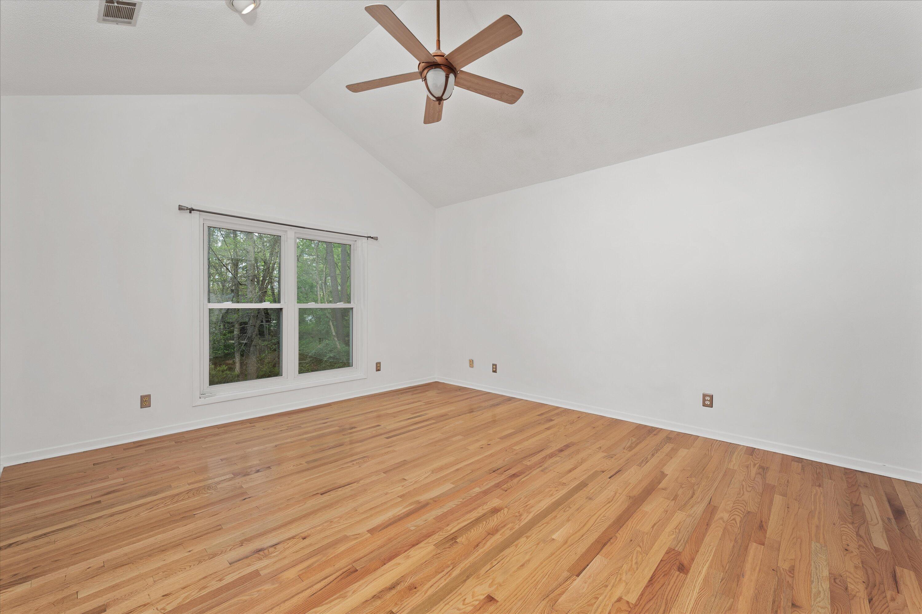 405 WAVERLY DRIVE