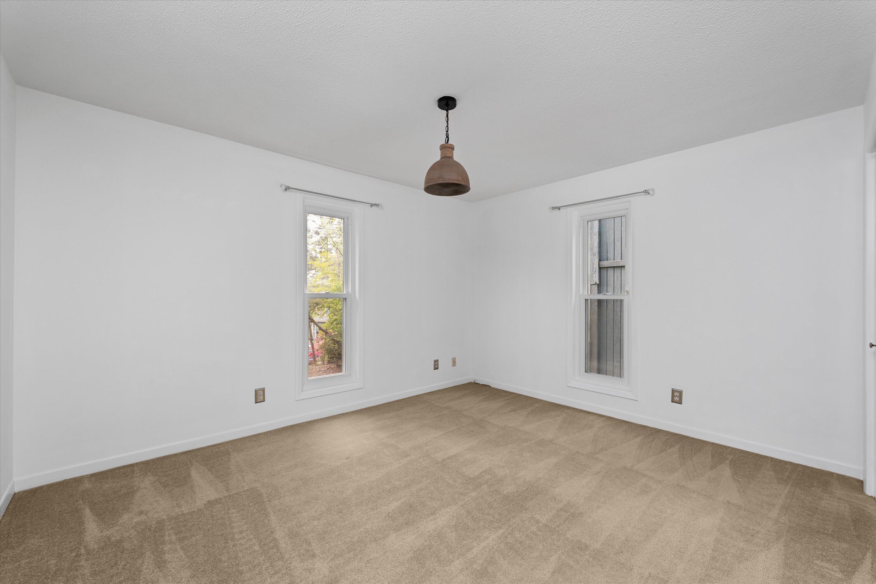 405 WAVERLY DRIVE