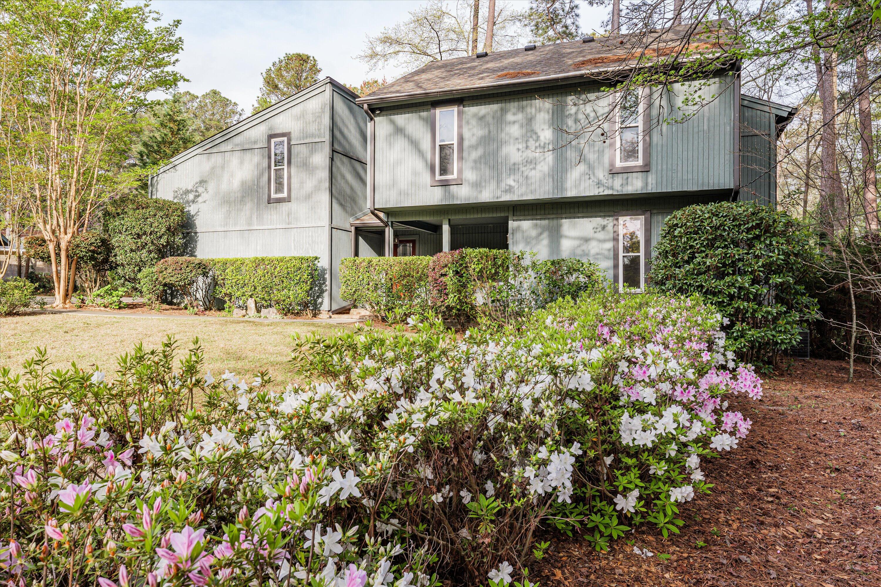 405 WAVERLY DRIVE