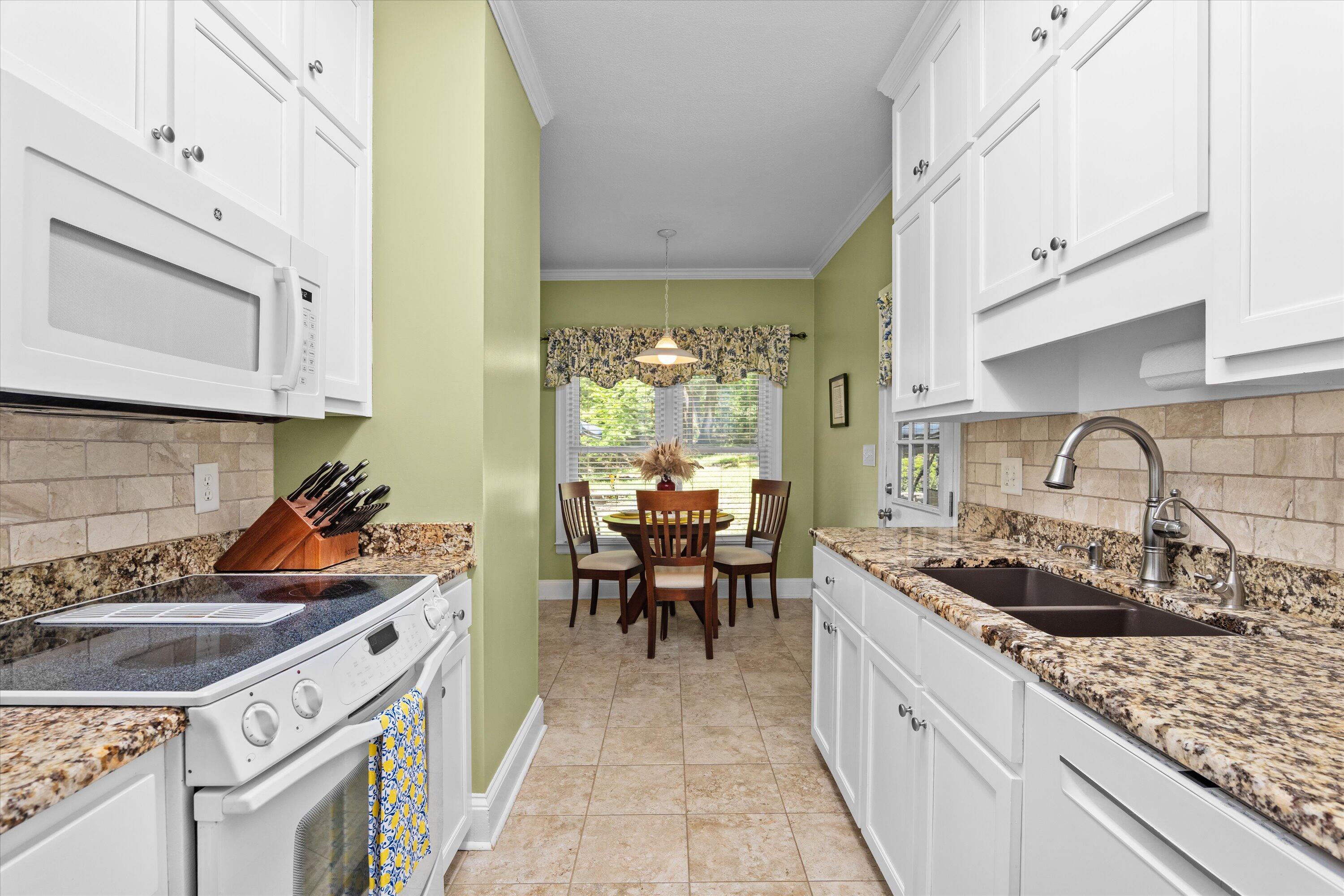 4708 WOODBRIDGE Drive
