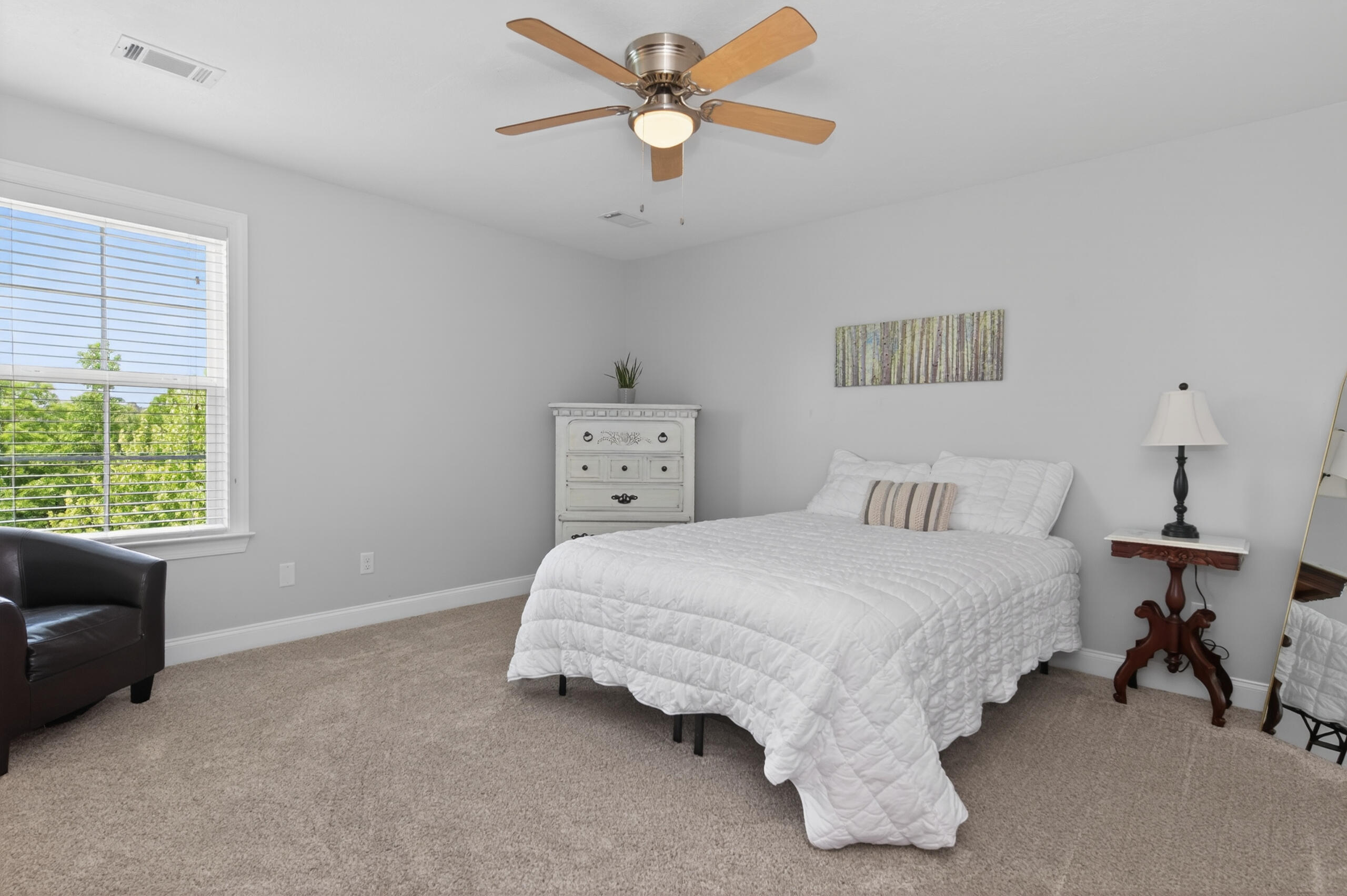 5126 Pickering Point