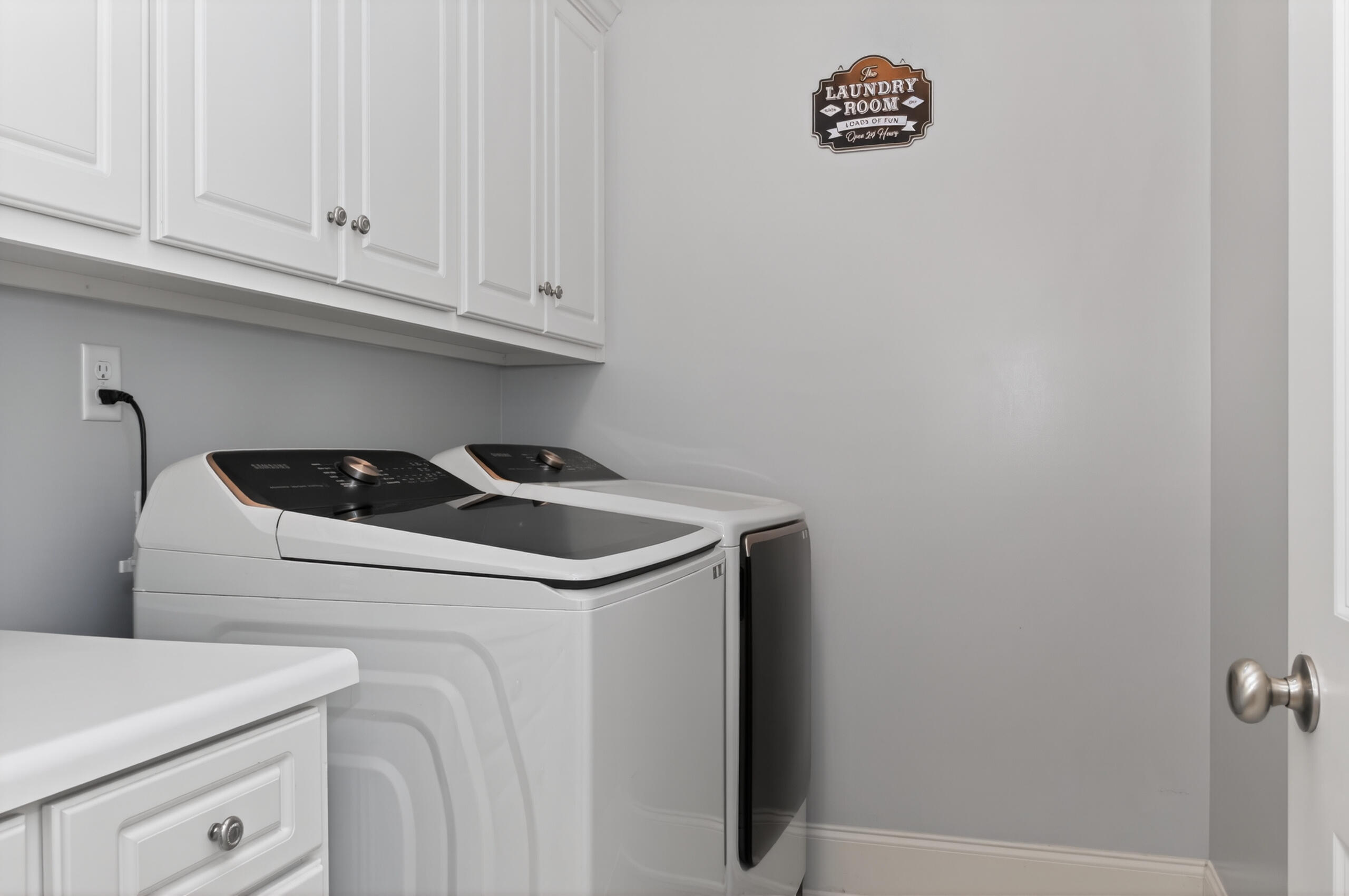 5126 Pickering Point