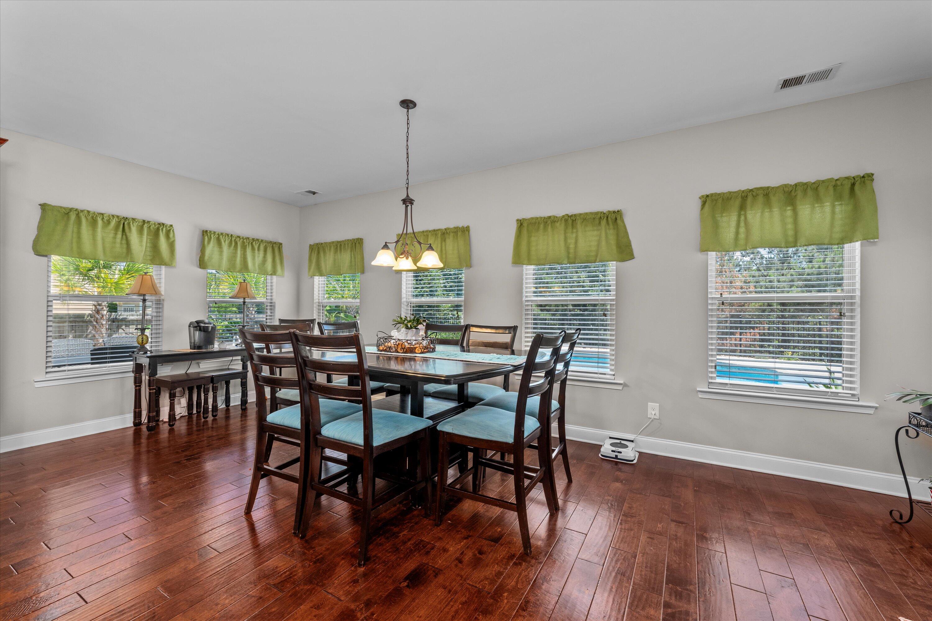 109 Broadleaf Trail