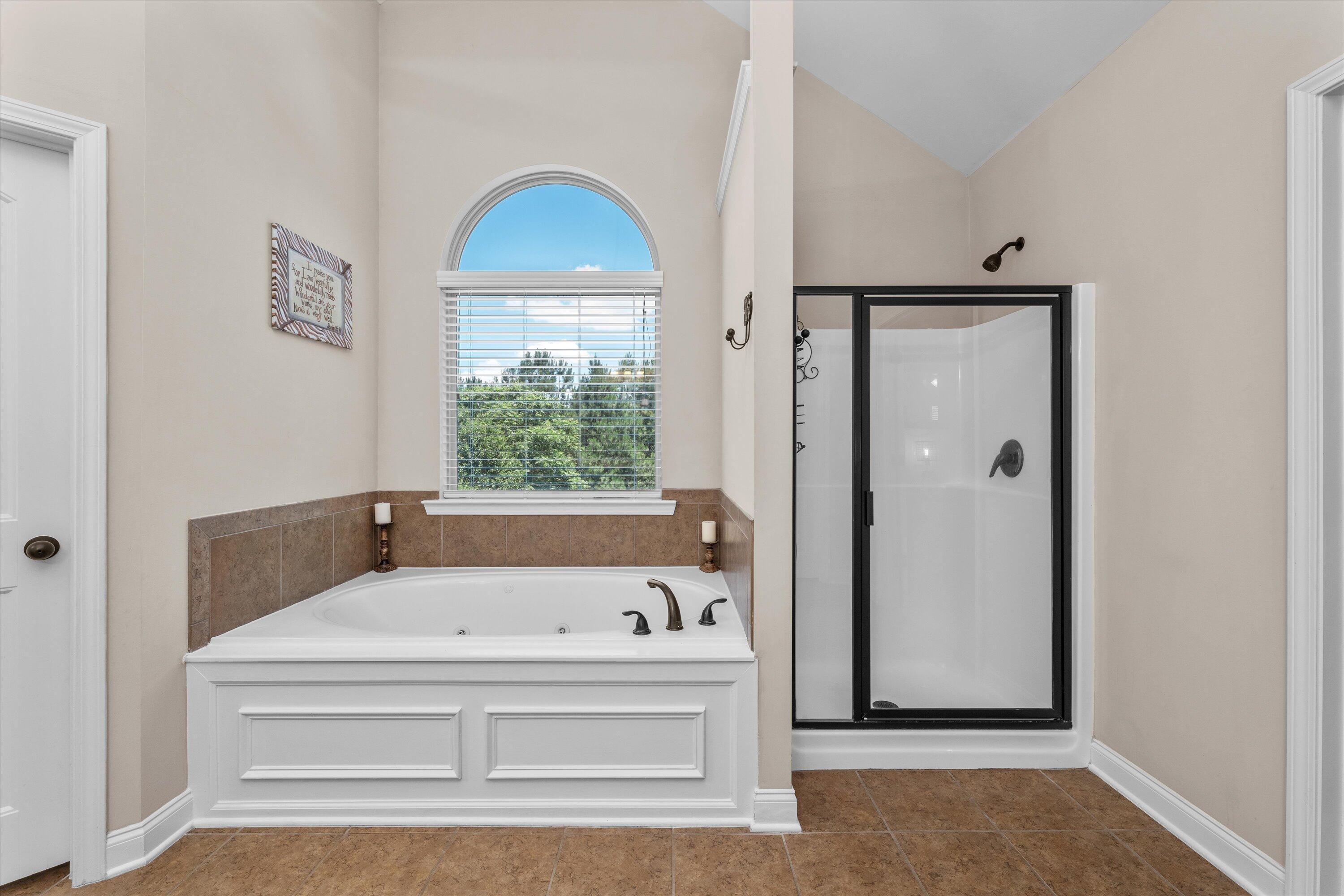 109 Broadleaf Trail