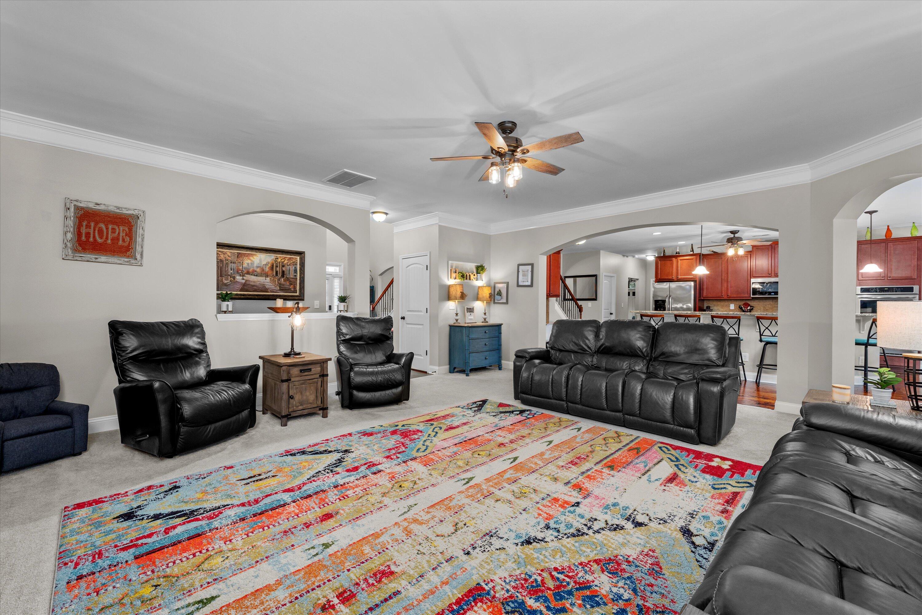 109 Broadleaf Trail