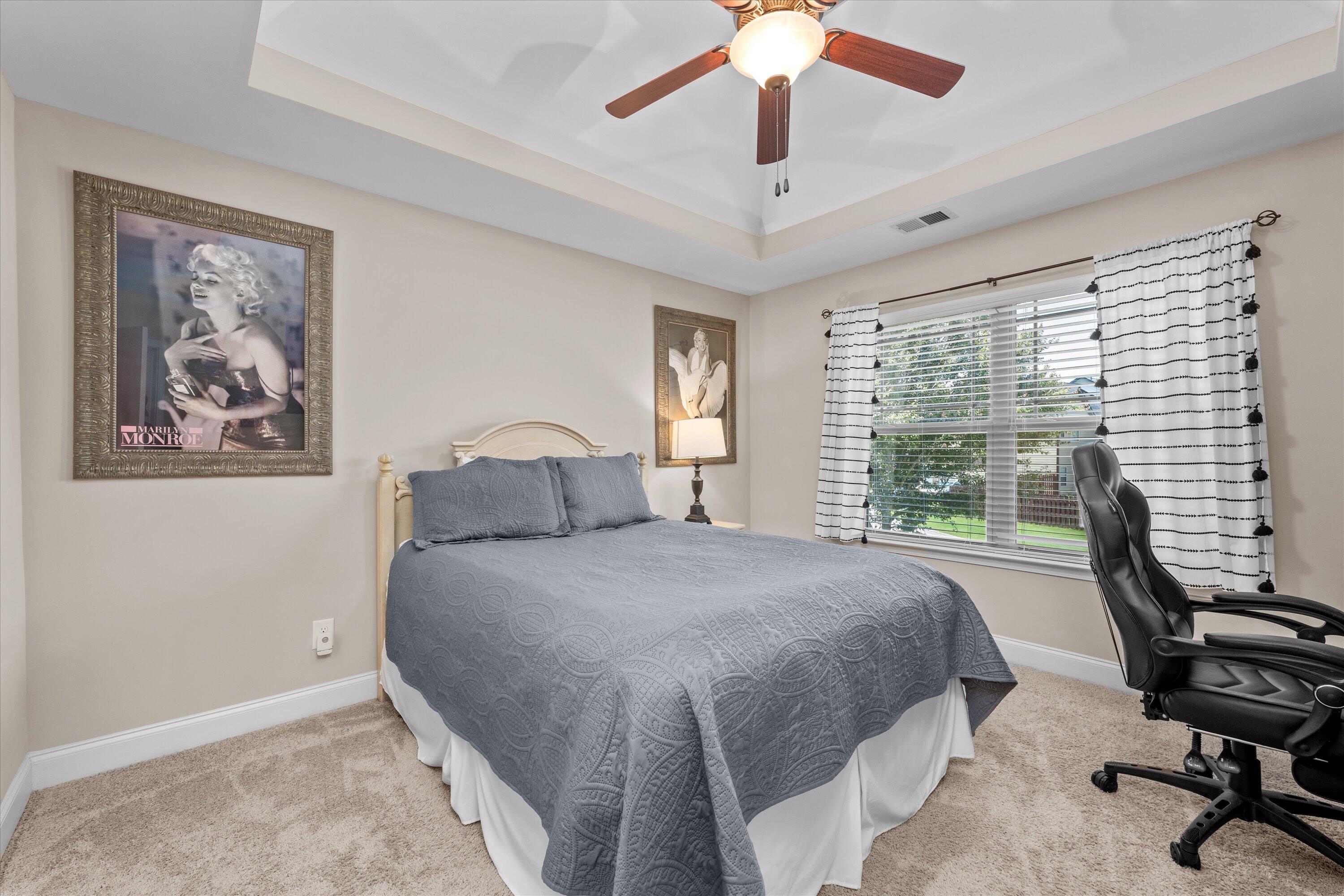109 Broadleaf Trail