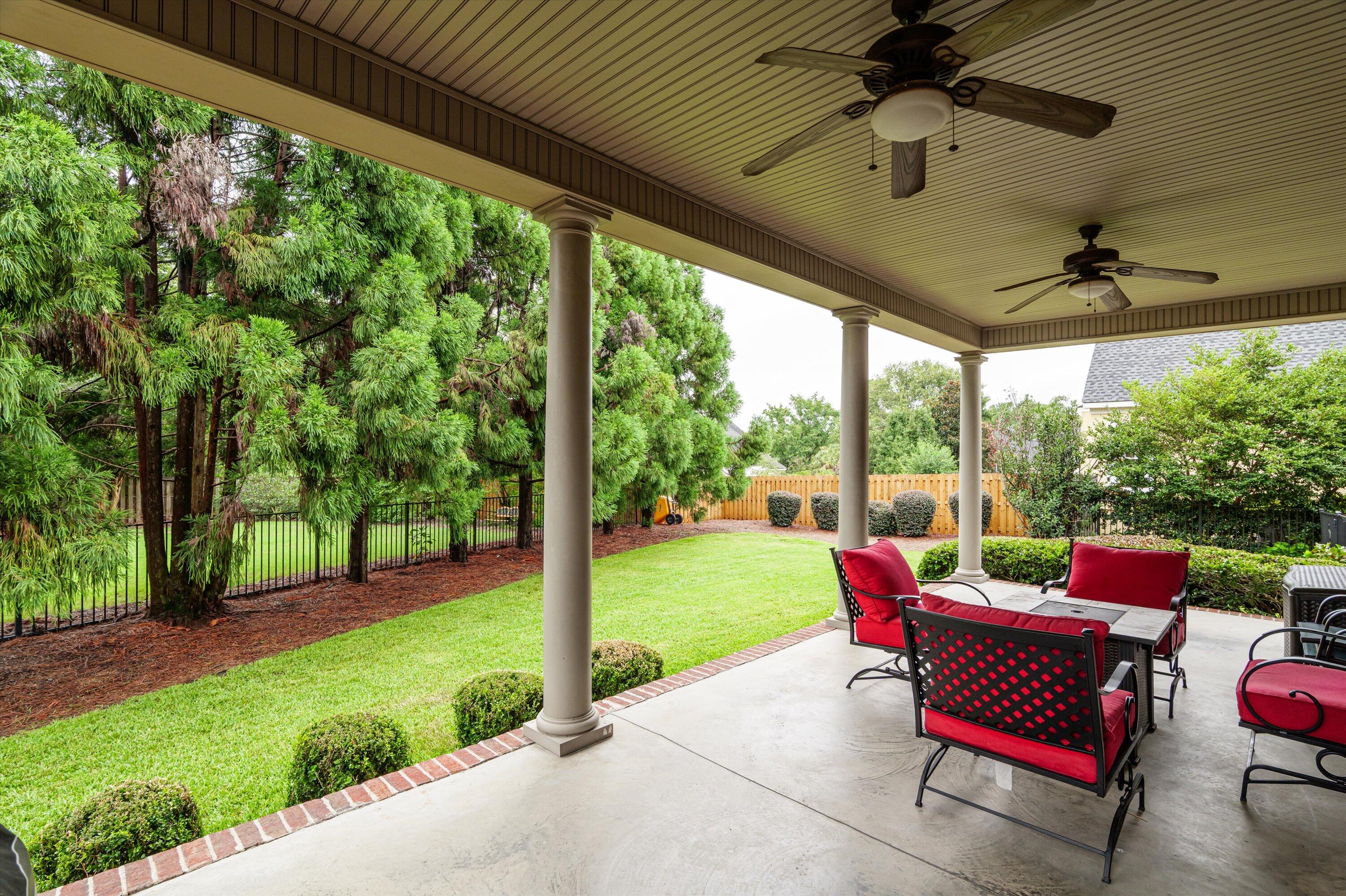 1013 Emerald Place