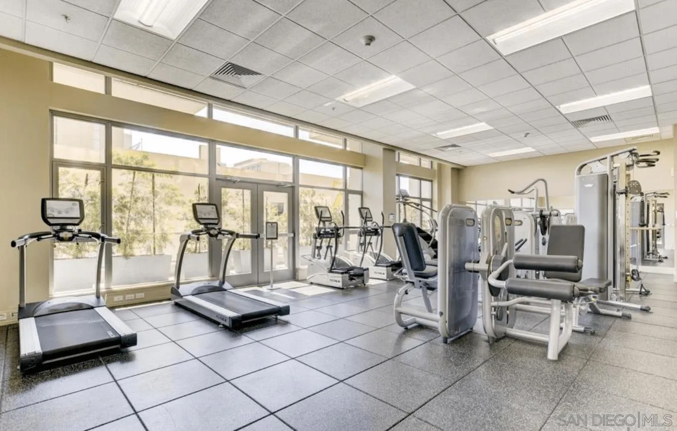 575 6th Ave Unit 1110