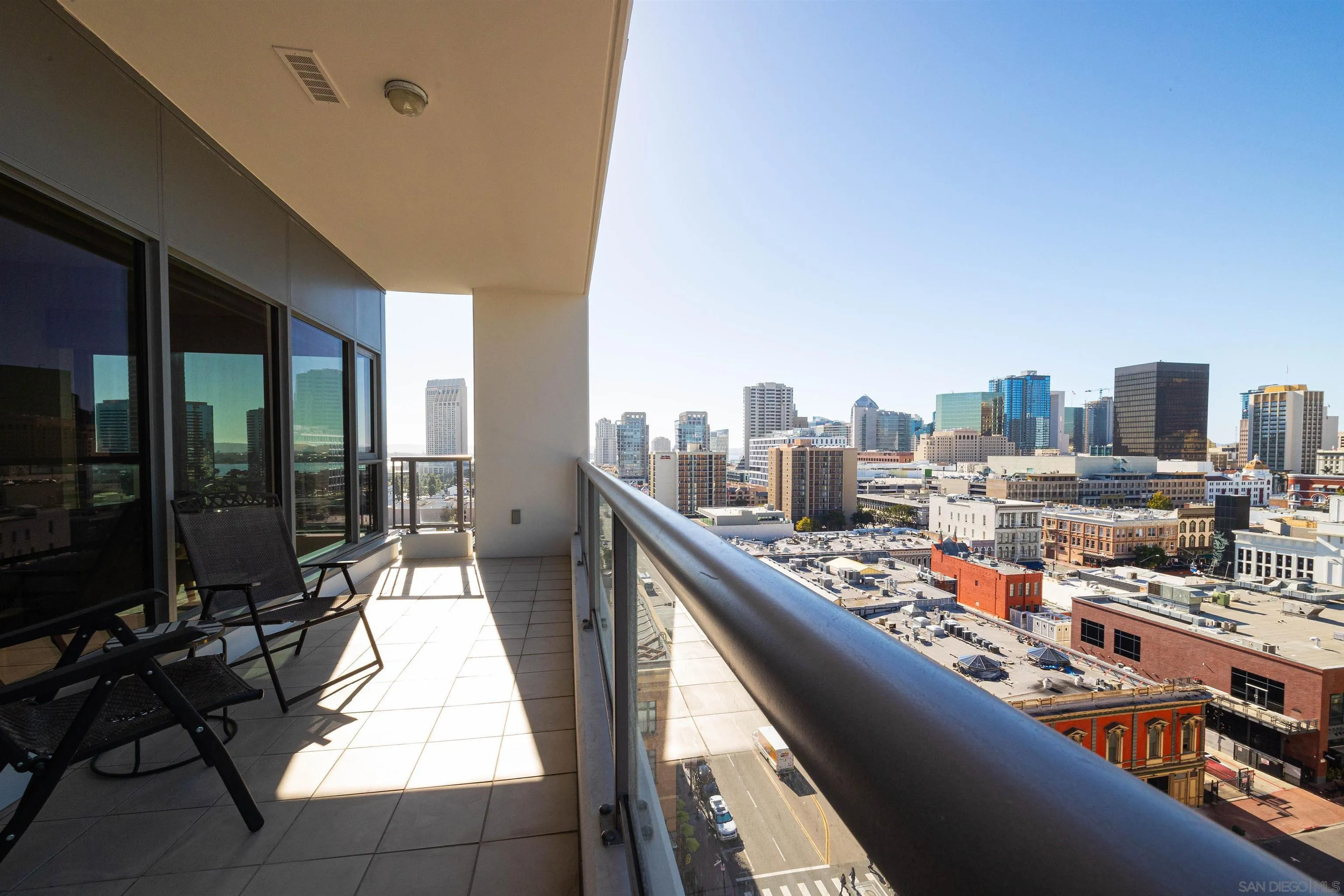 575 6th Ave Unit 1110