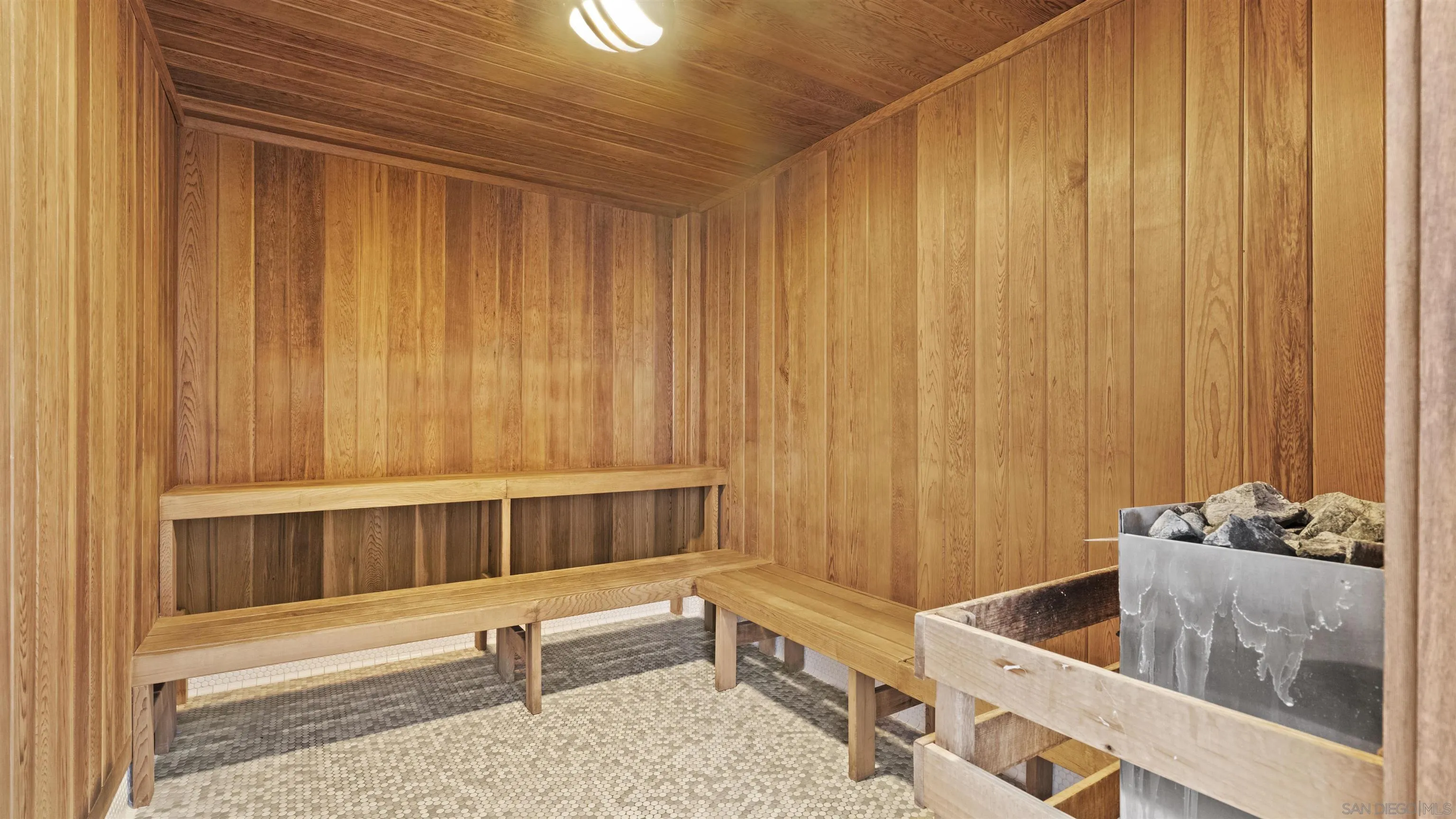 325 7th Ave Unit 215