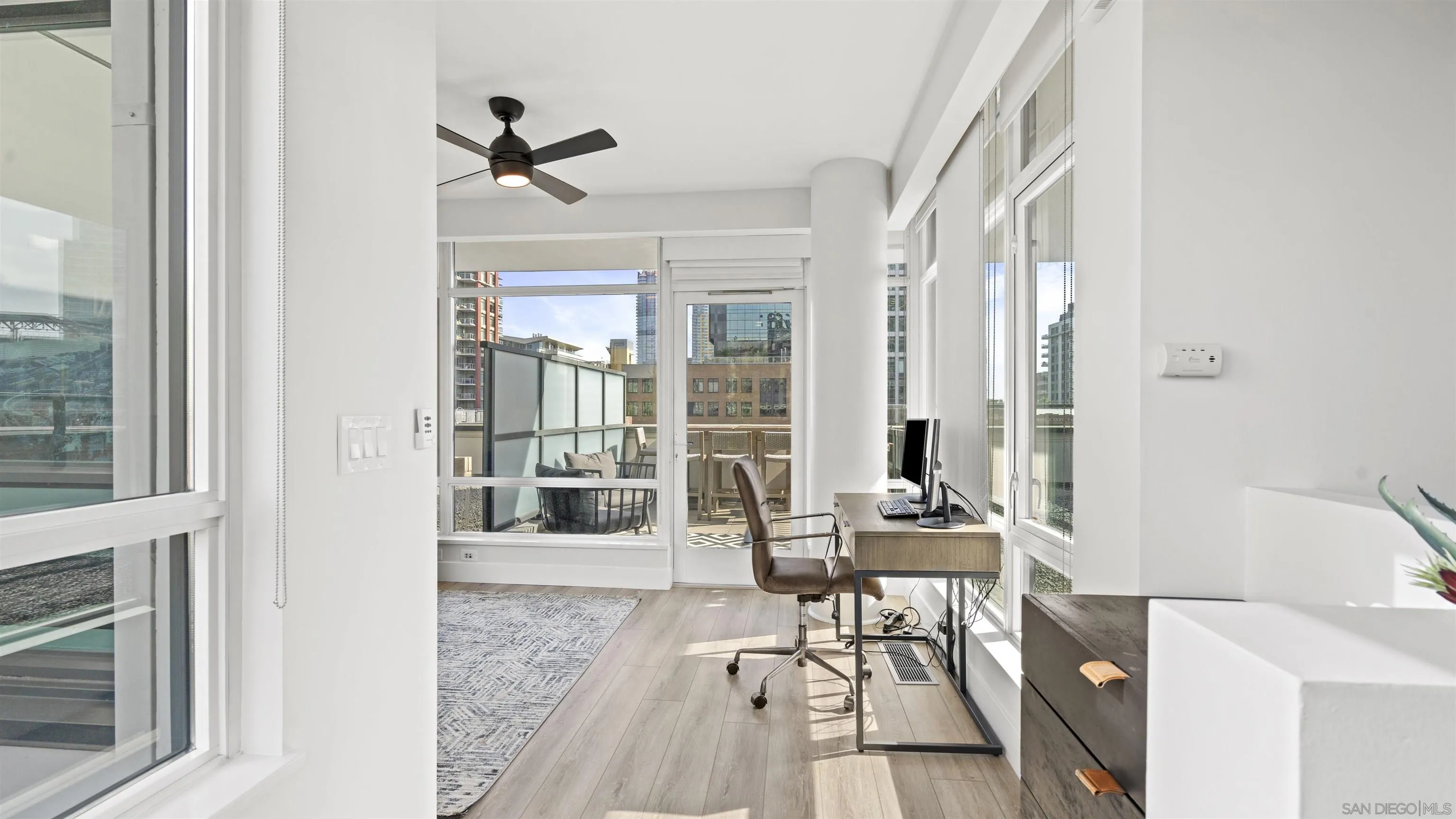 325 7th Ave Unit 215