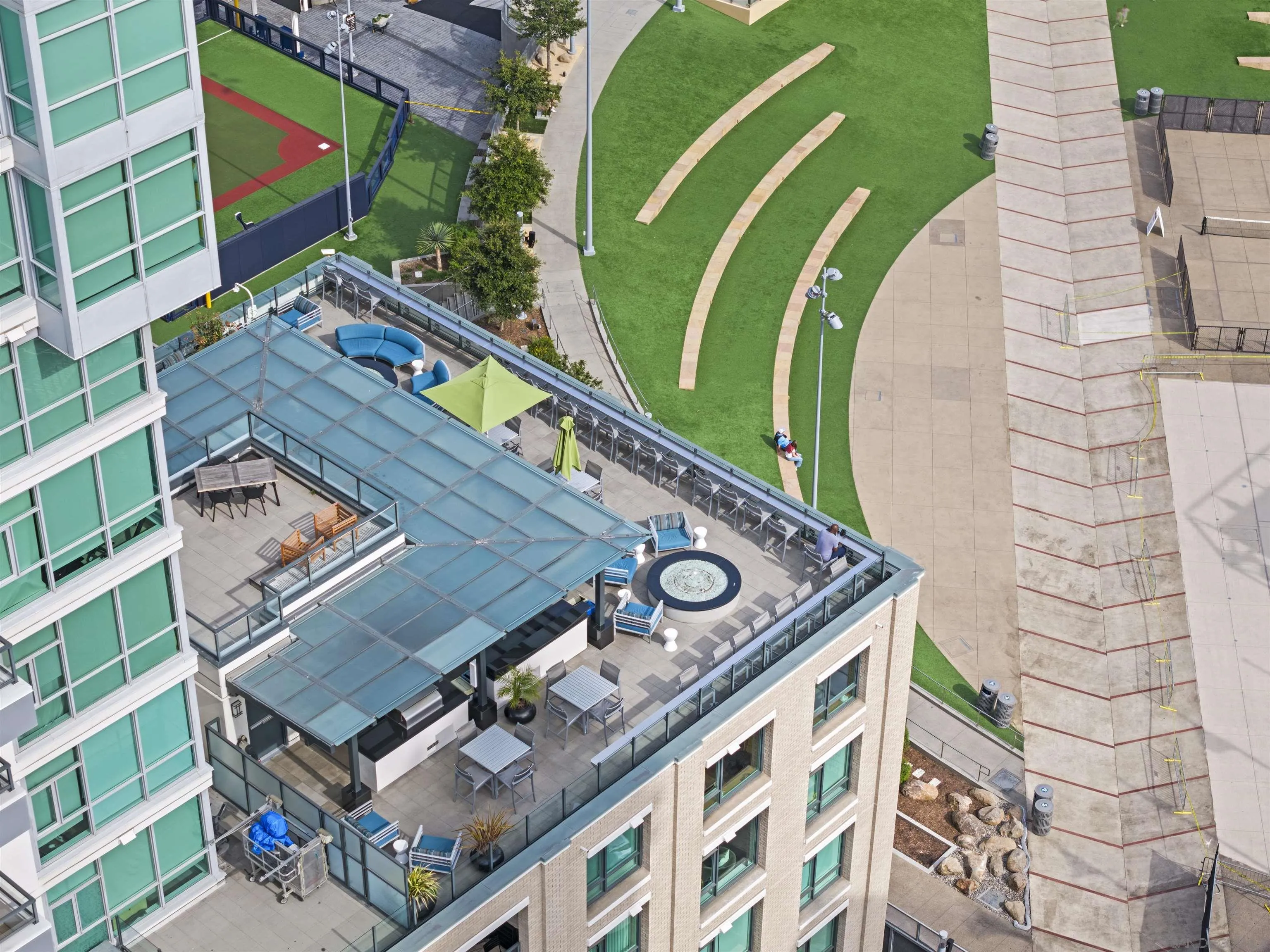 325 7th Ave Unit 215