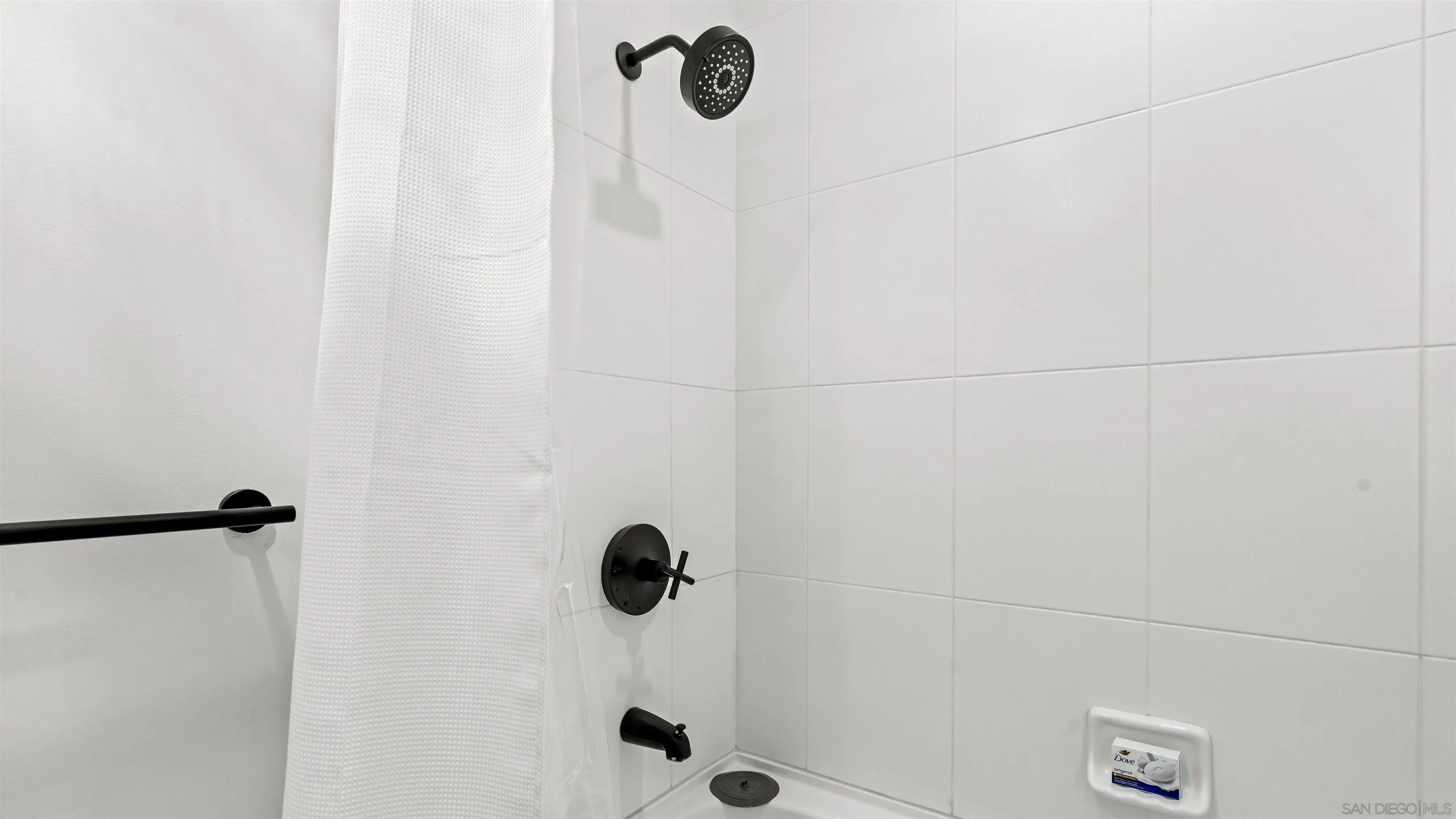 325 7th Ave Unit 215