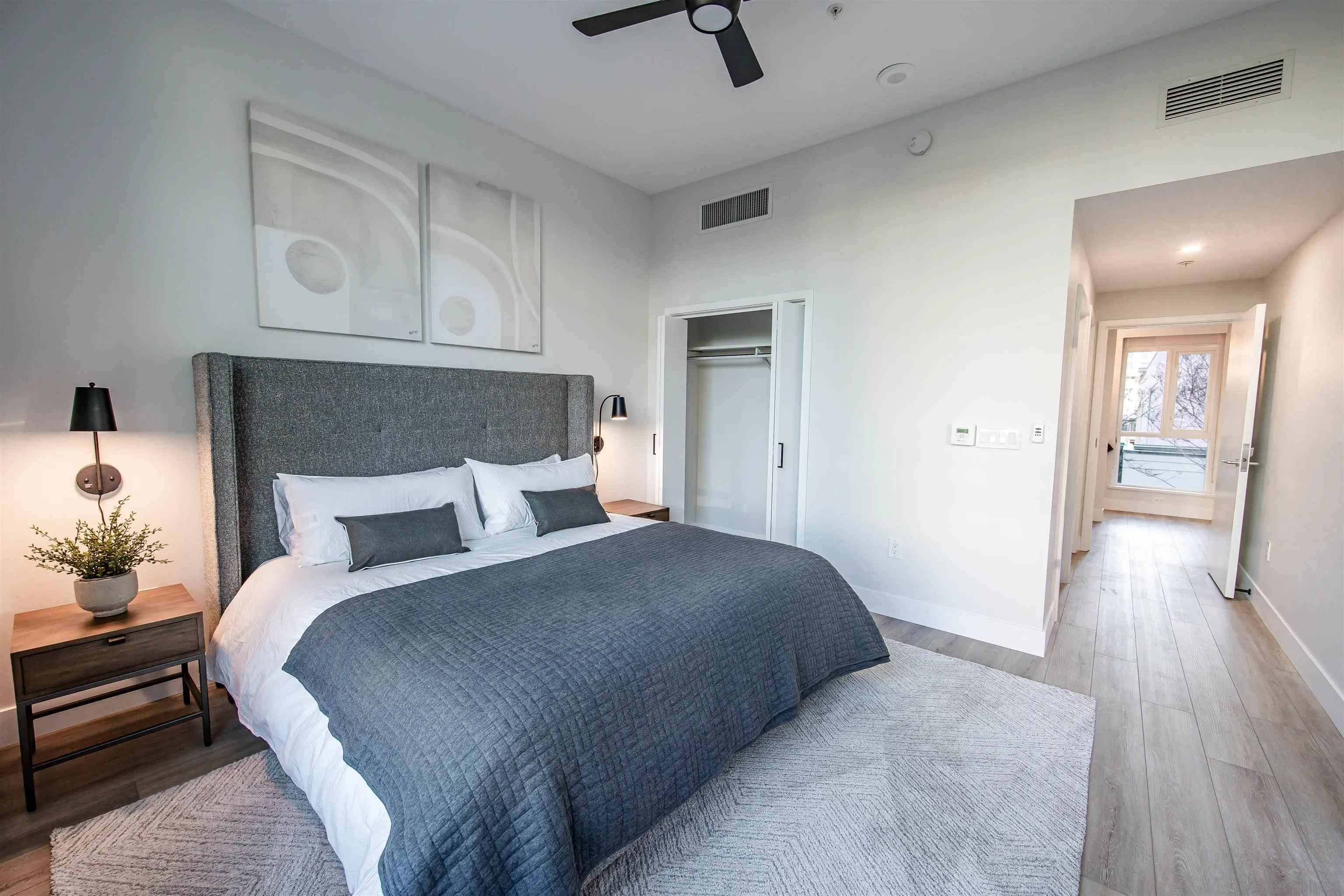 325 7th Ave Unit 215