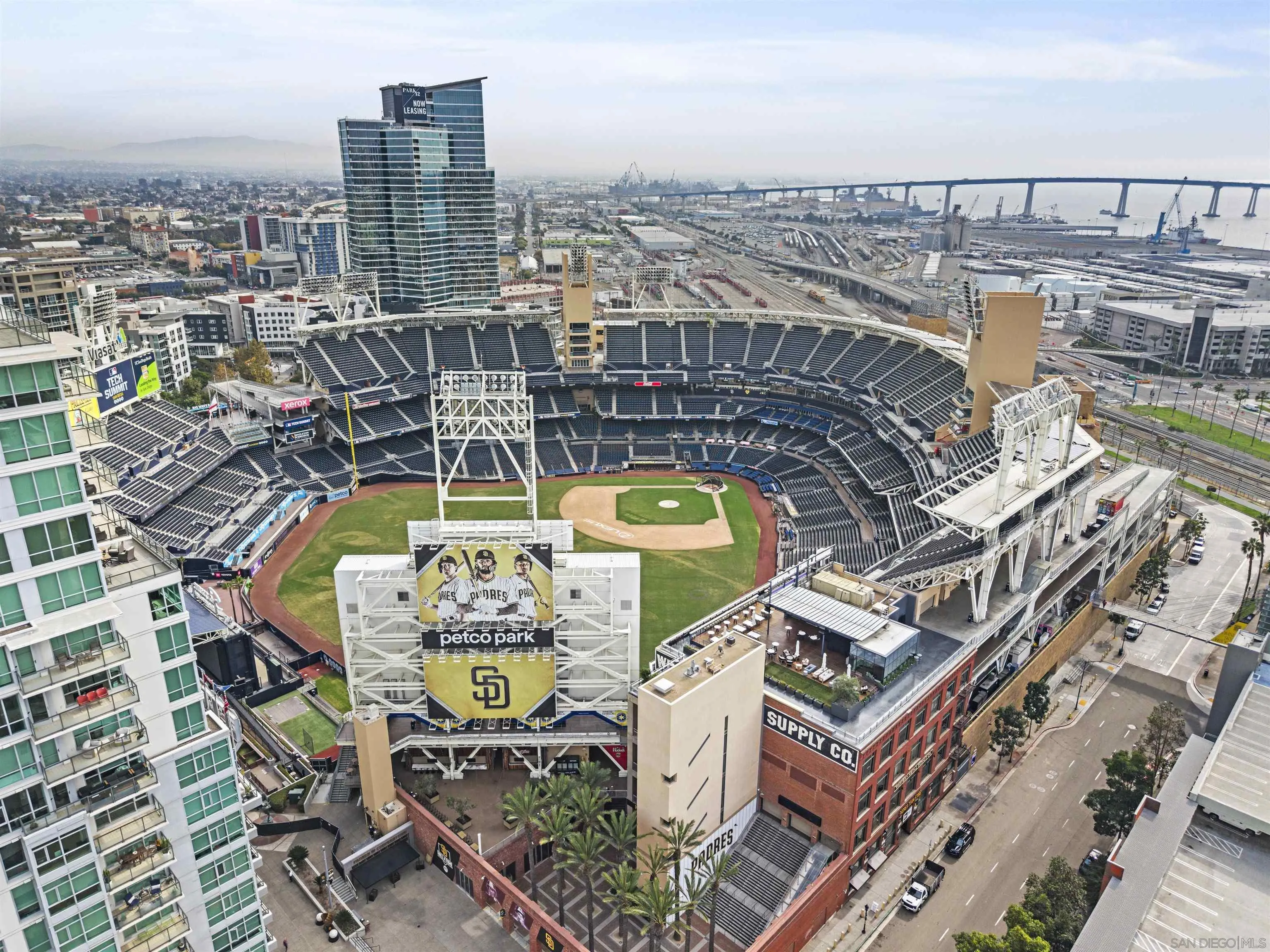 325 7th Ave Unit 215