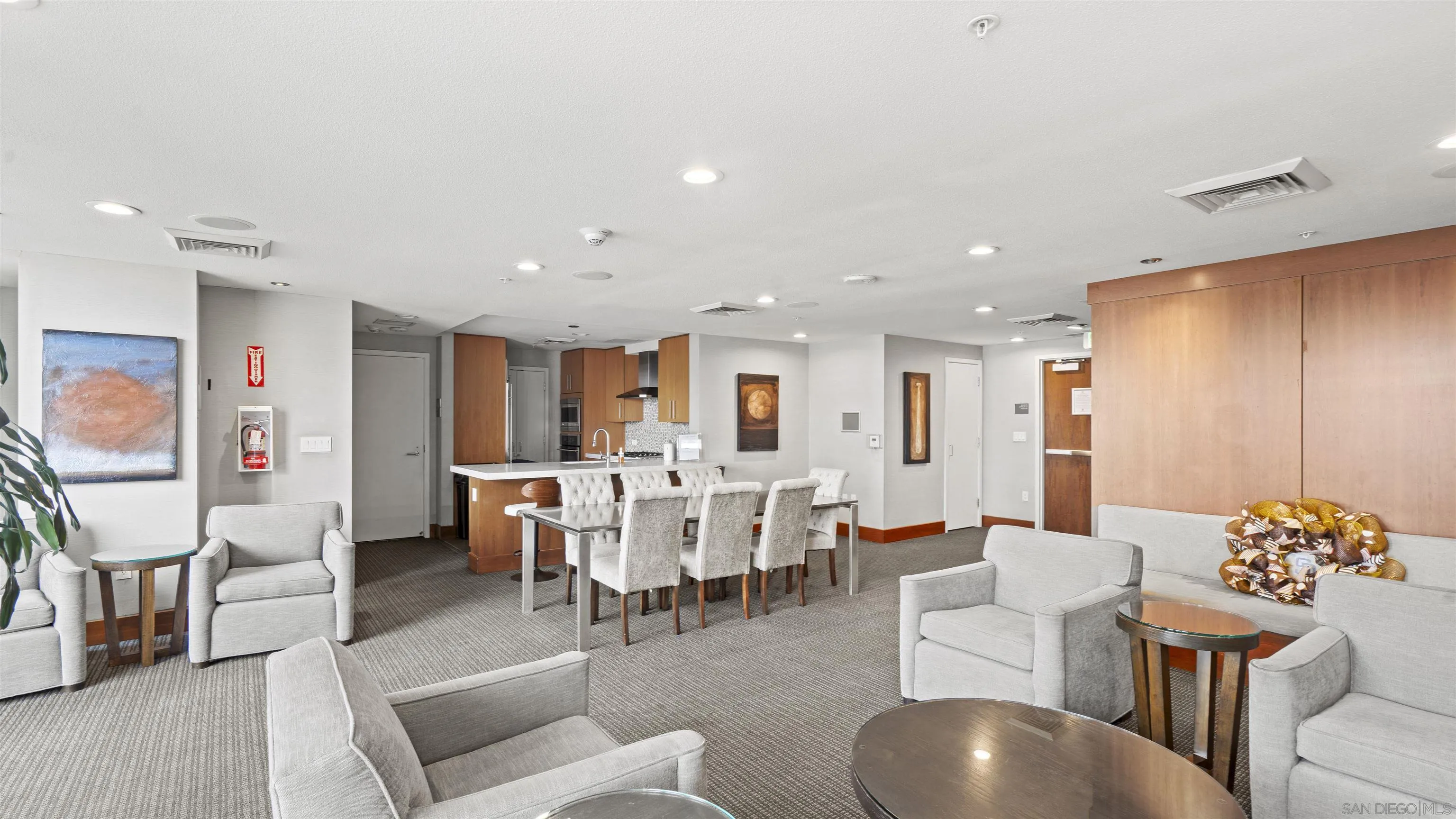 325 7th Ave Unit 215