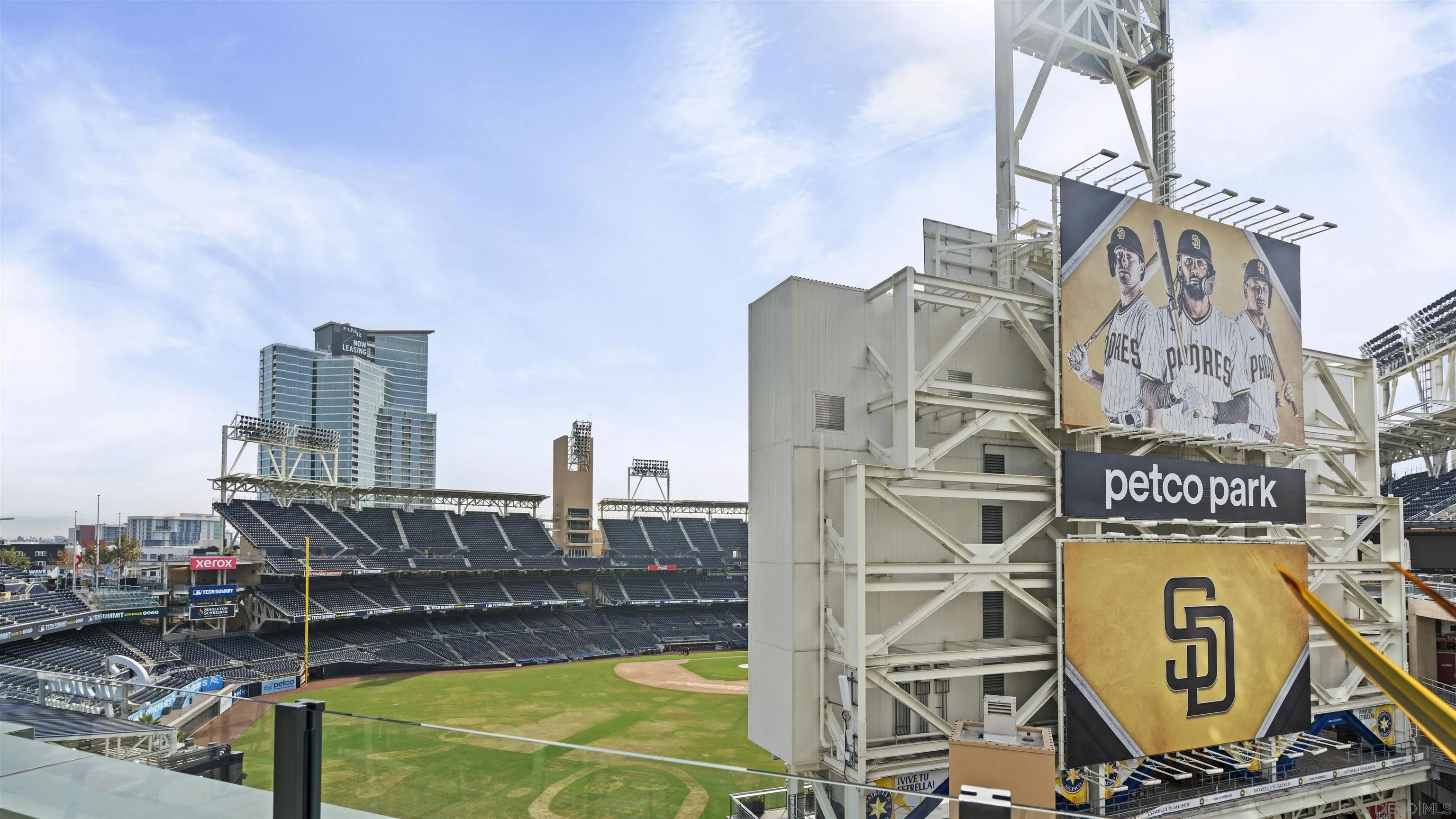 325 7th Ave Unit 215