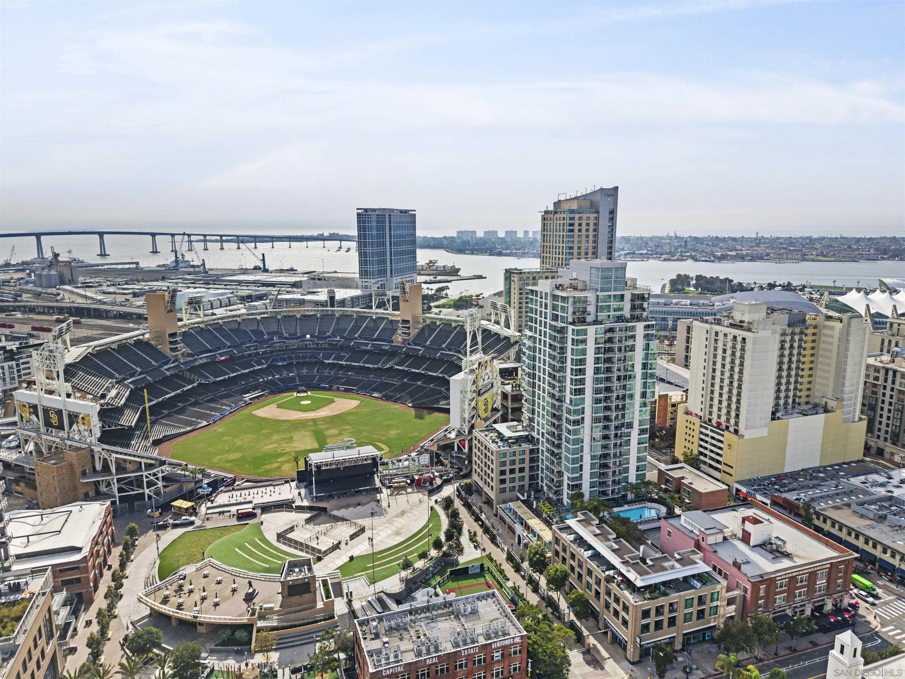 325 7th Ave Unit 215