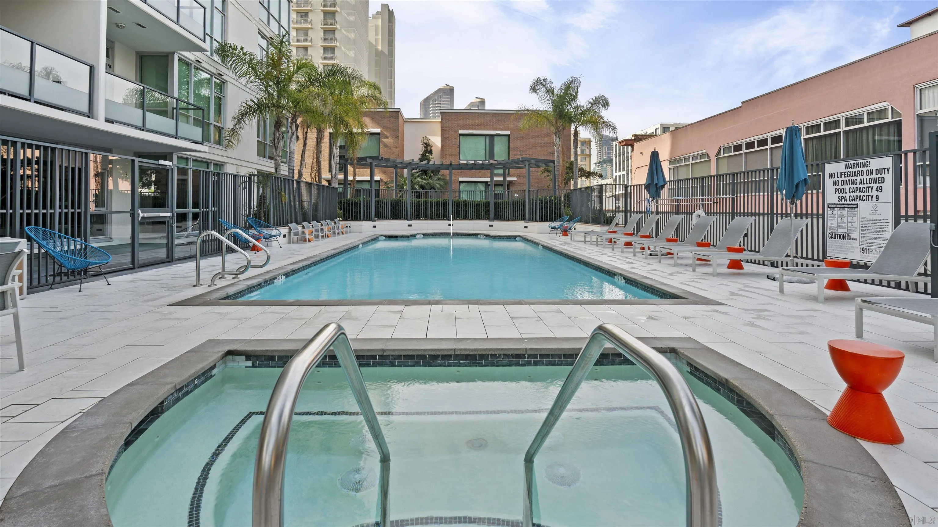 325 7th Ave Unit 215