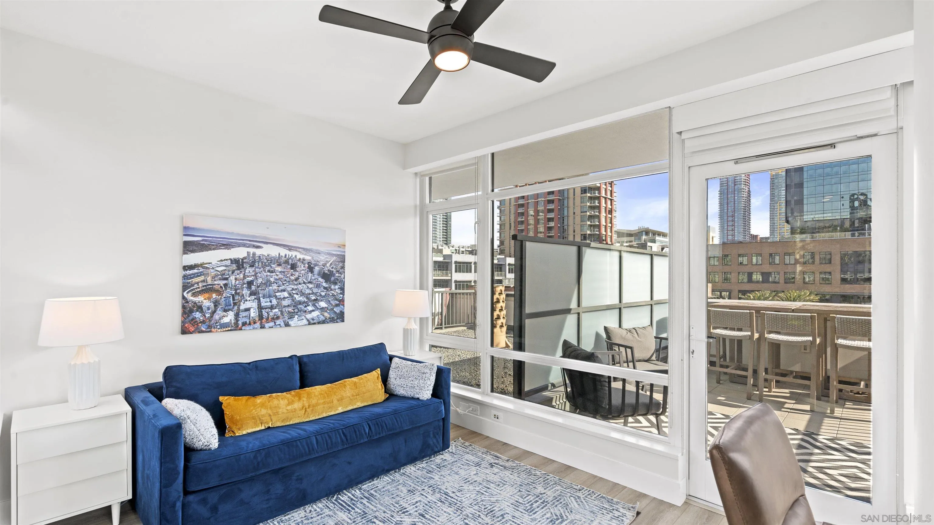 325 7th Ave Unit 215