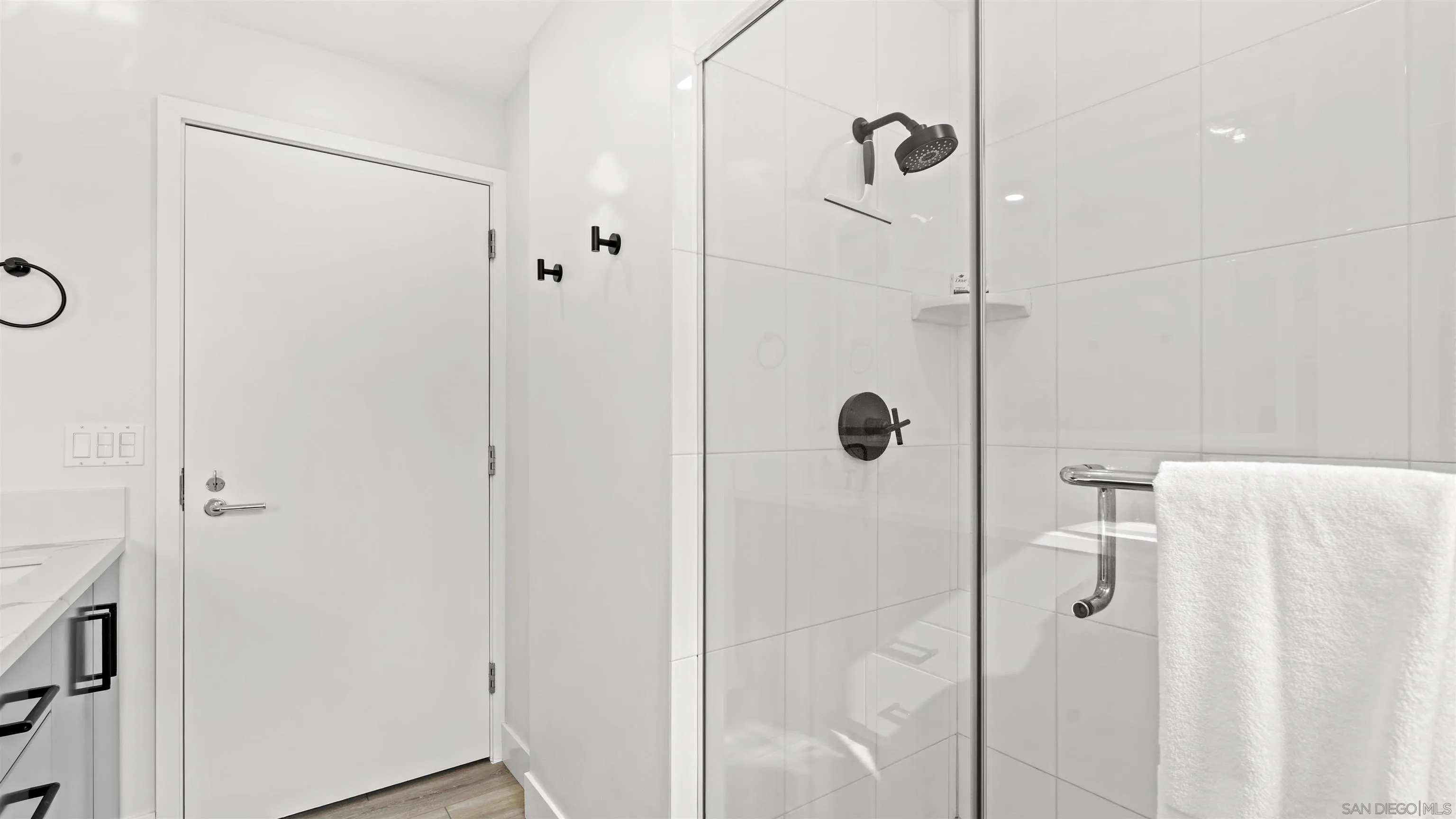 325 7th Ave Unit 215