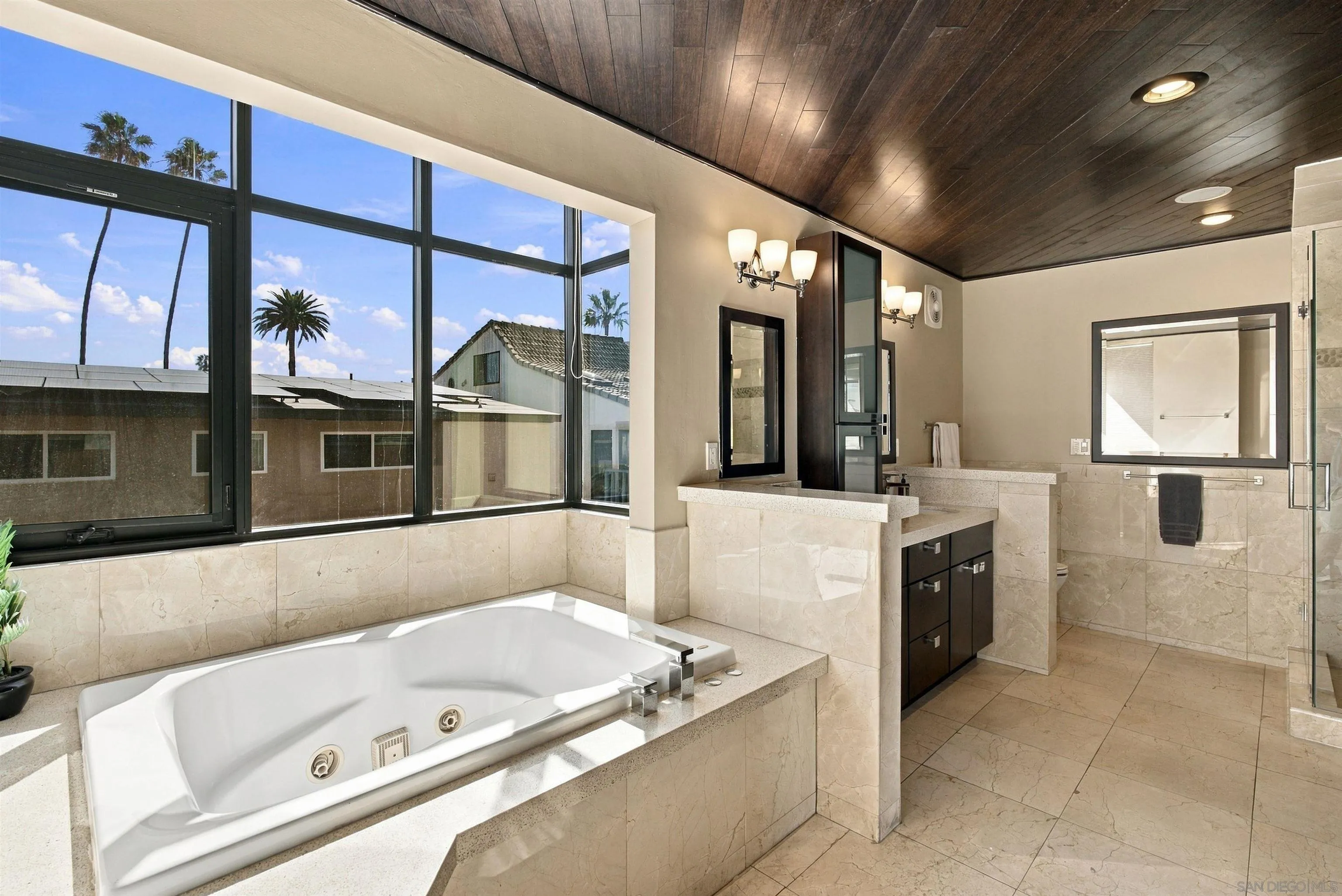 3958-60 Bayside Walk