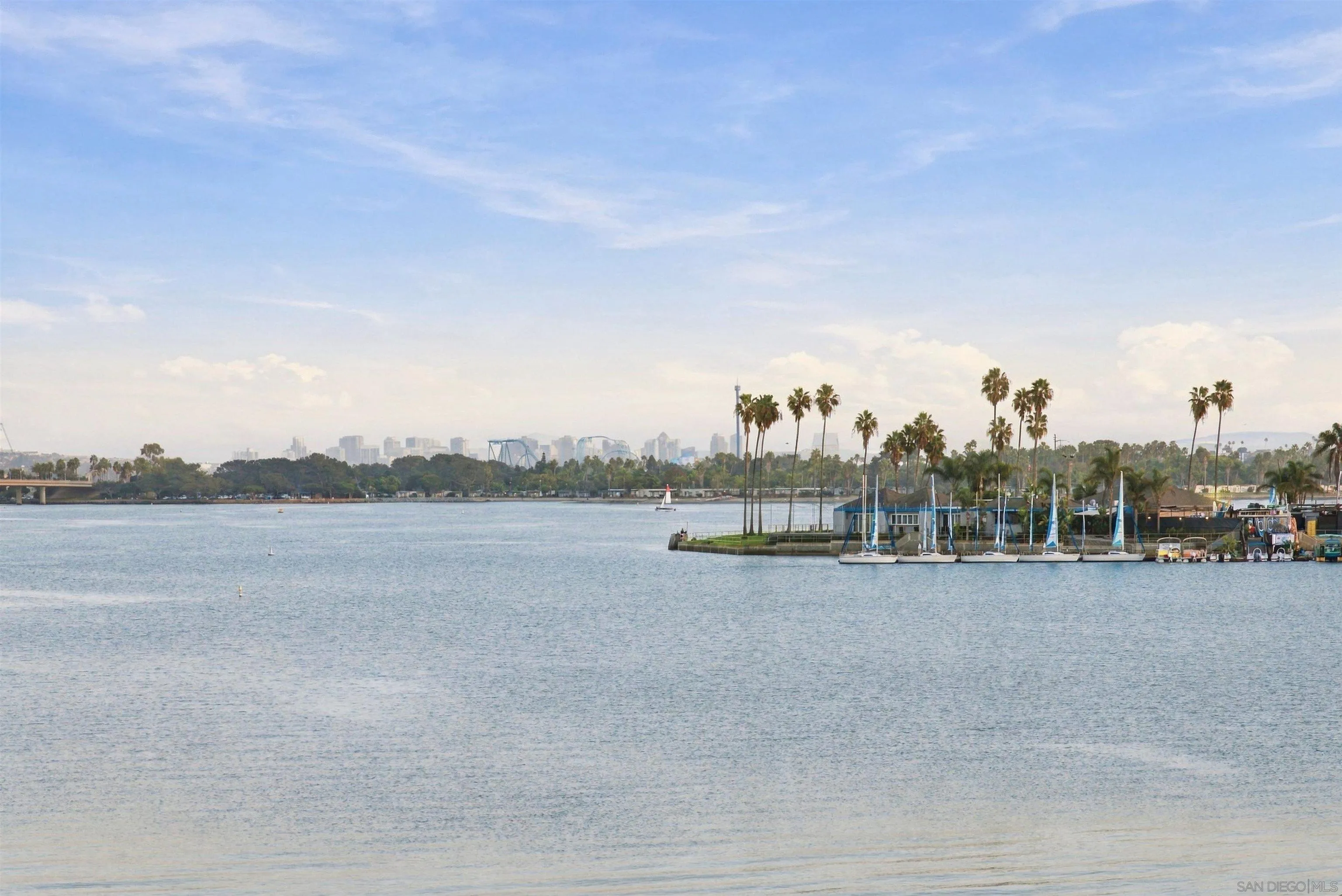 3958-60 Bayside Walk