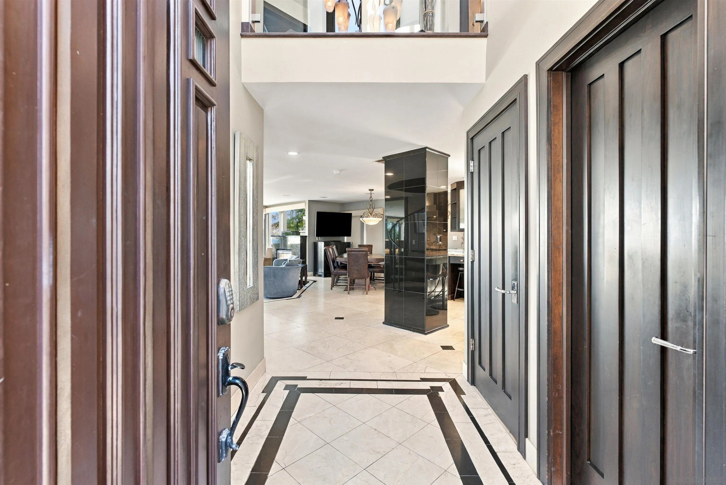 3958-60 Bayside Walk